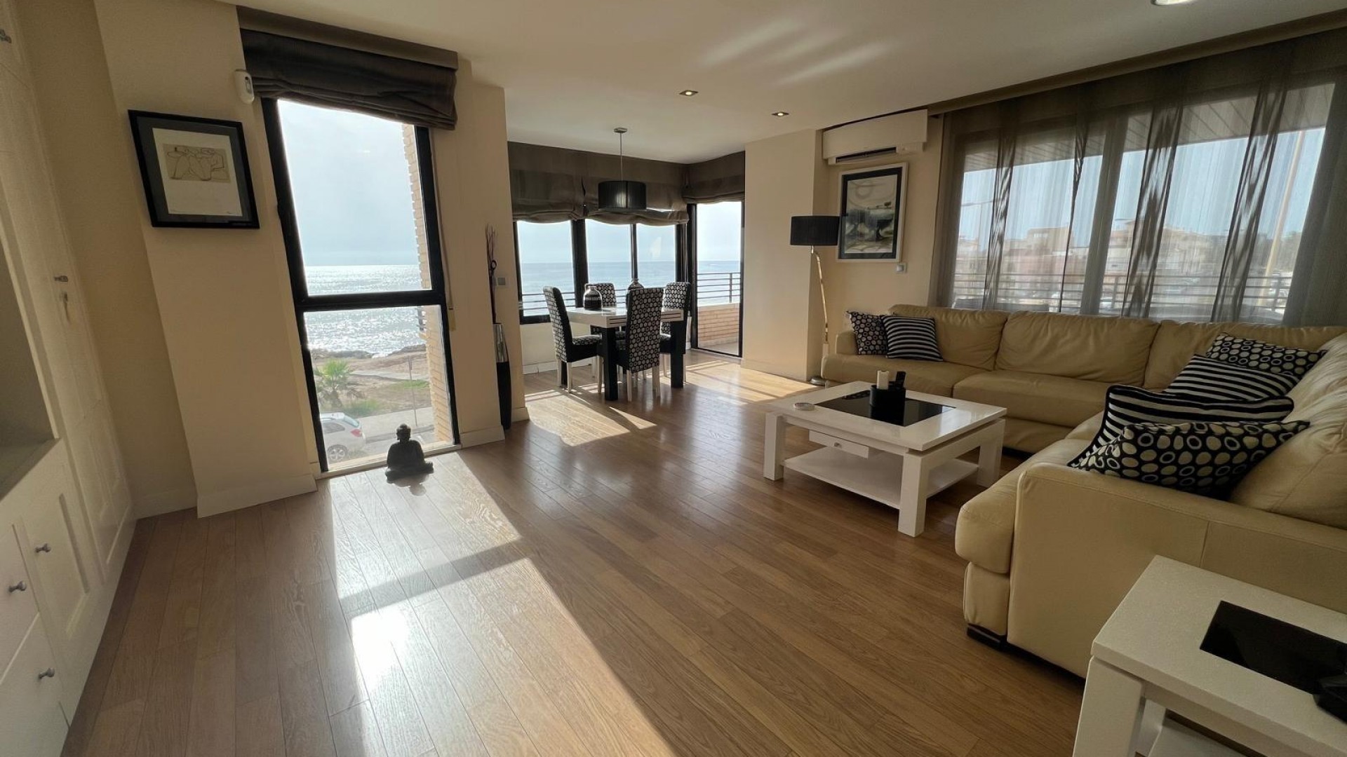 Resale - Wohnung Appartement -
Torrevieja - Mar azul