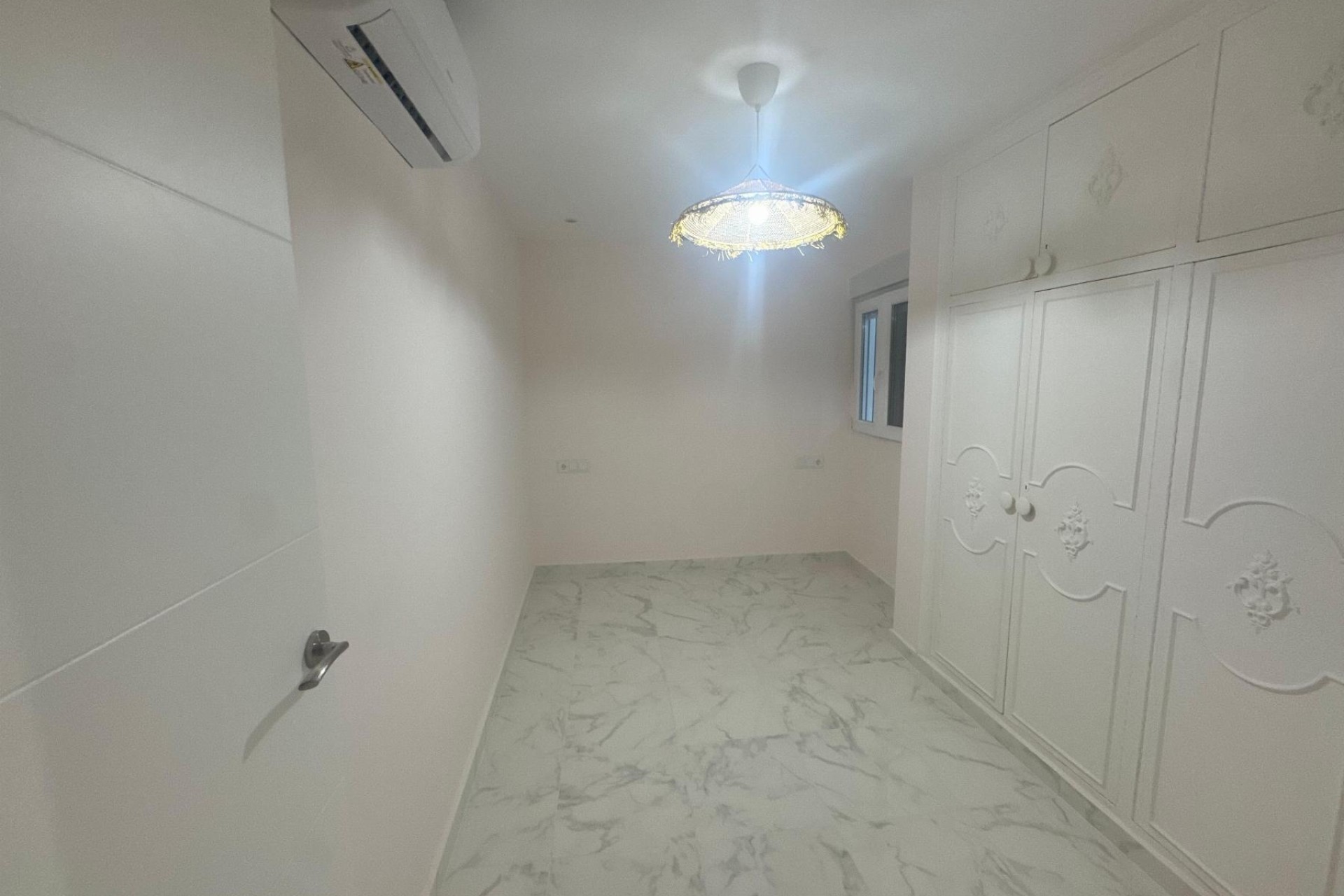 Resale - Wohnung / Appartement -
Torrevieja - Muelle Pesquero