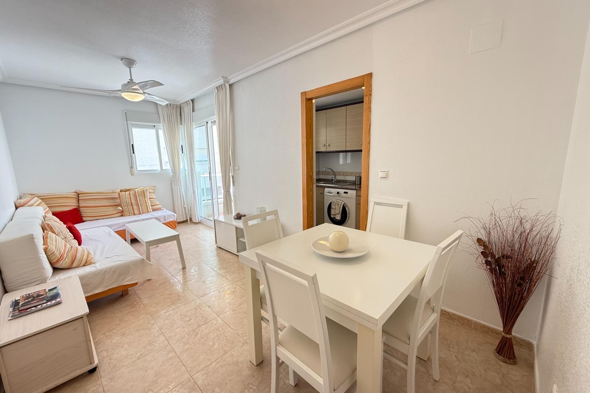 Resale - Wohnung / Appartement -
Torrevieja - Nueva Torrevieja