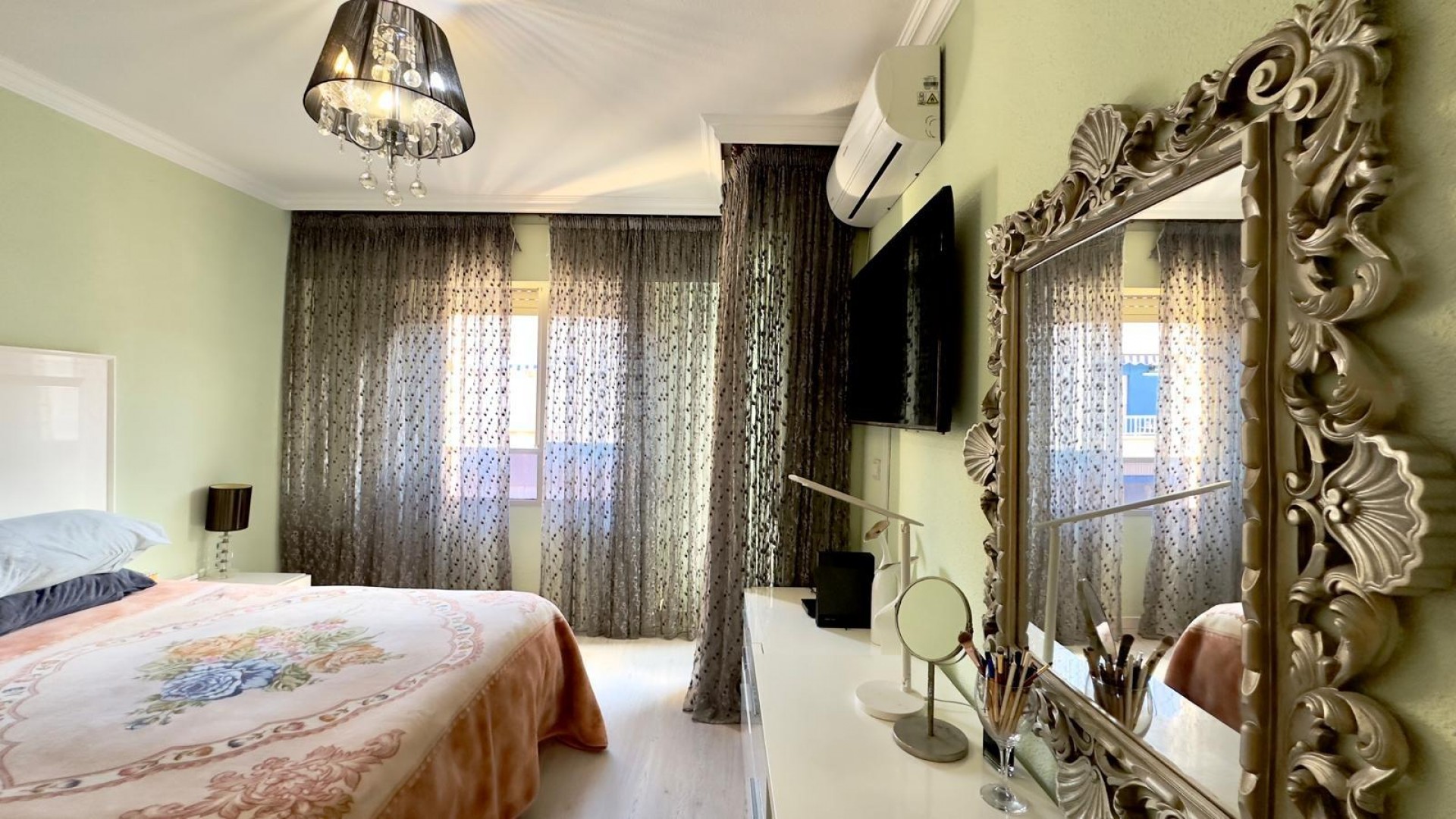 Resale - Wohnung Appartement -
Torrevieja - Parque de las Naciones