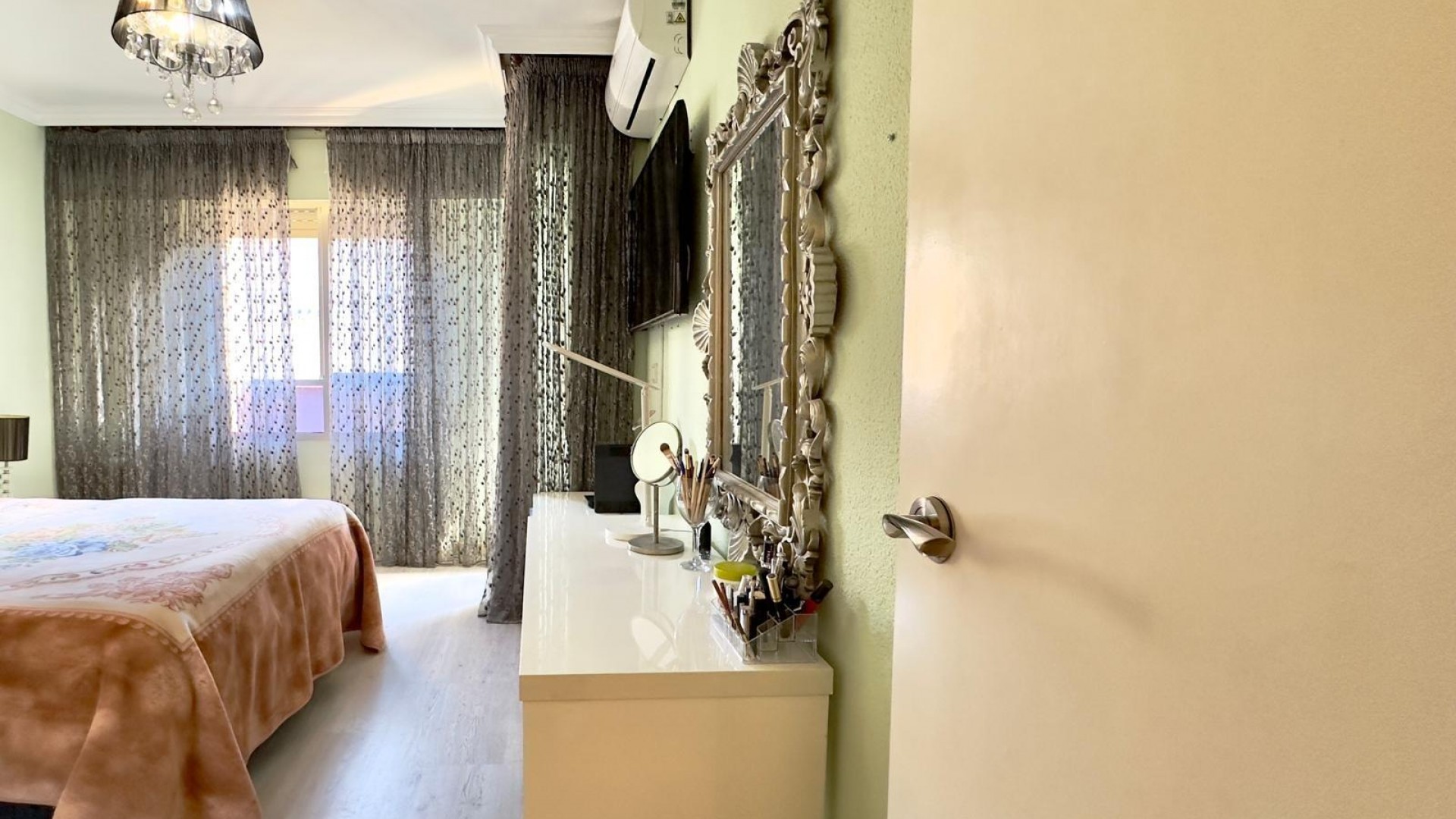 Resale - Wohnung Appartement -
Torrevieja - Parque de las Naciones