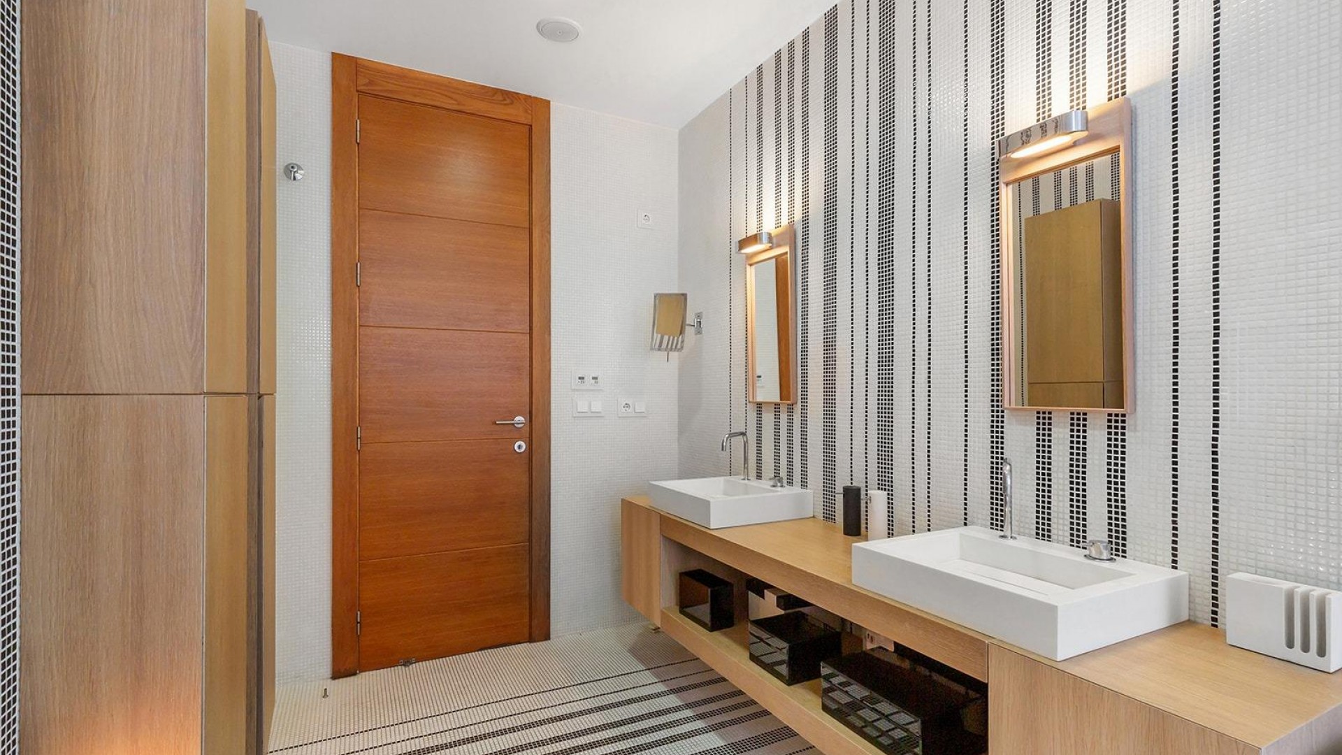 Resale - Wohnung Appartement -
Torrevieja - Paseo maritimo