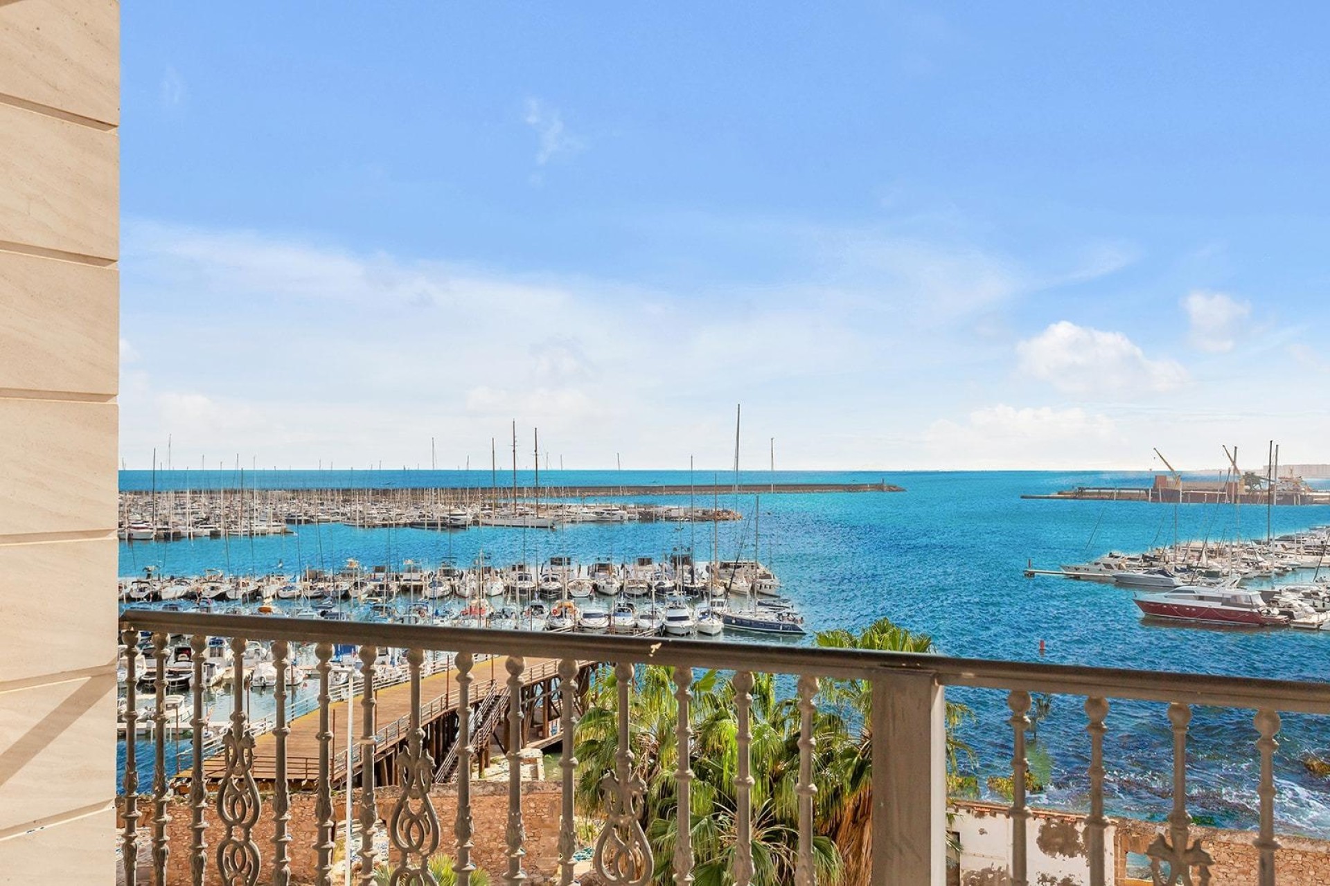 Resale - Wohnung / Appartement -
Torrevieja - Paseo maritimo