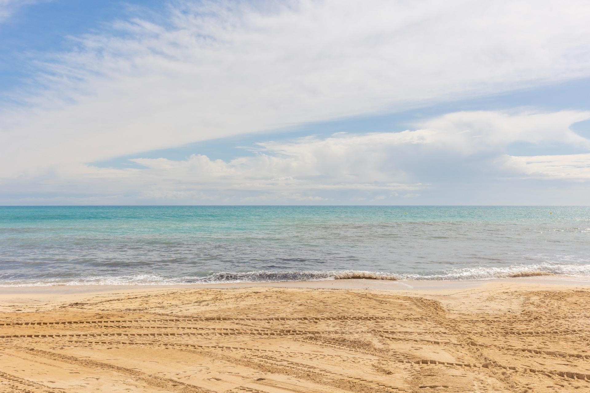 Resale - Wohnung / Appartement -
Torrevieja - Playa de los Locos