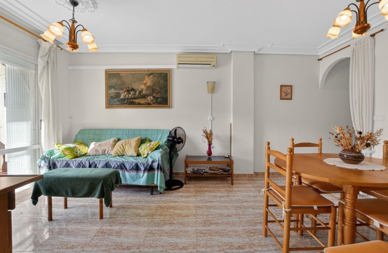 Resale - Wohnung / Appartement -
Torrevieja - Playa de los Locos