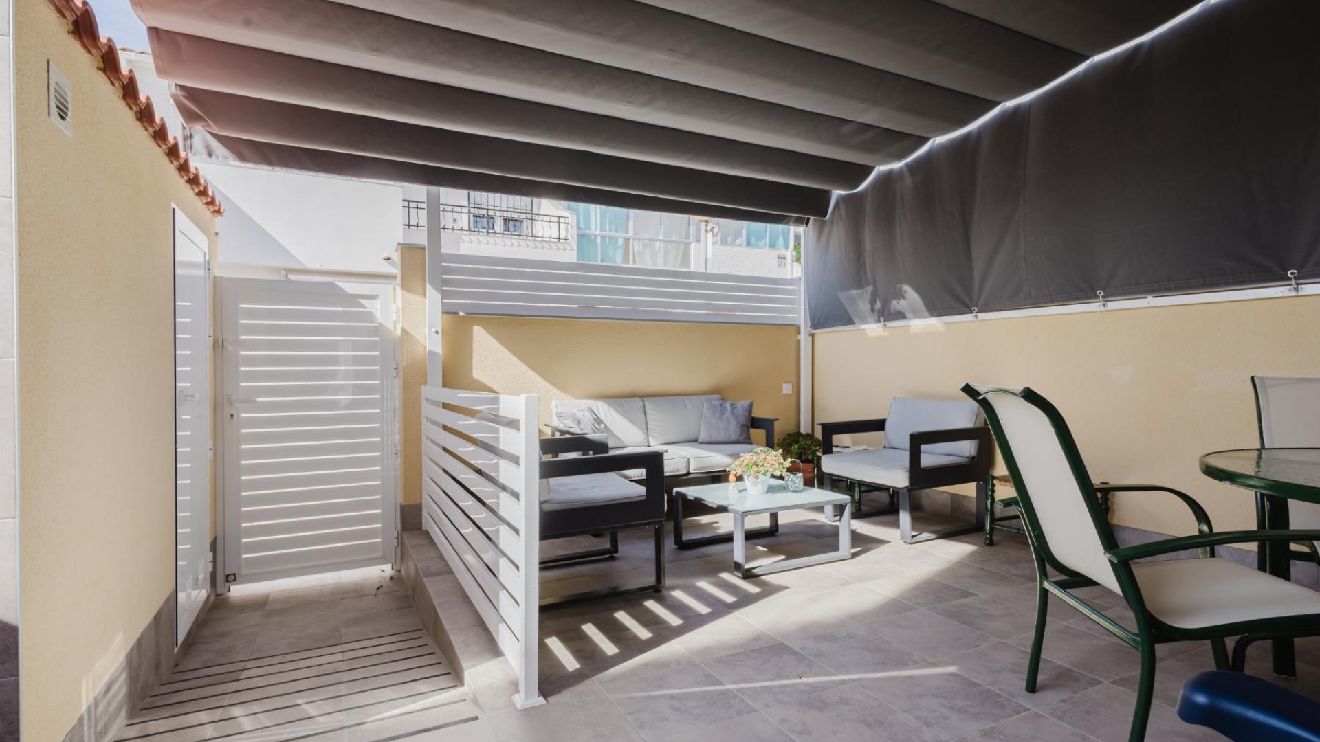 Resale - Wohnung Appartement -
Torrevieja - Playa de los Naufragos