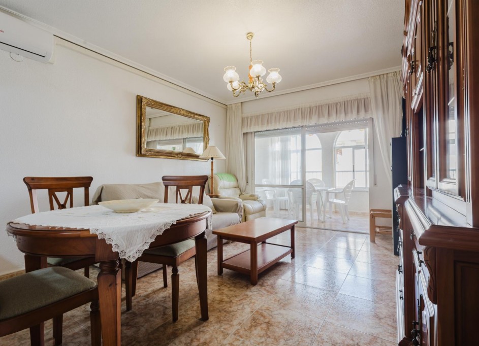 Resale - Wohnung Appartement -
Torrevieja - Playa de los Naufragos
