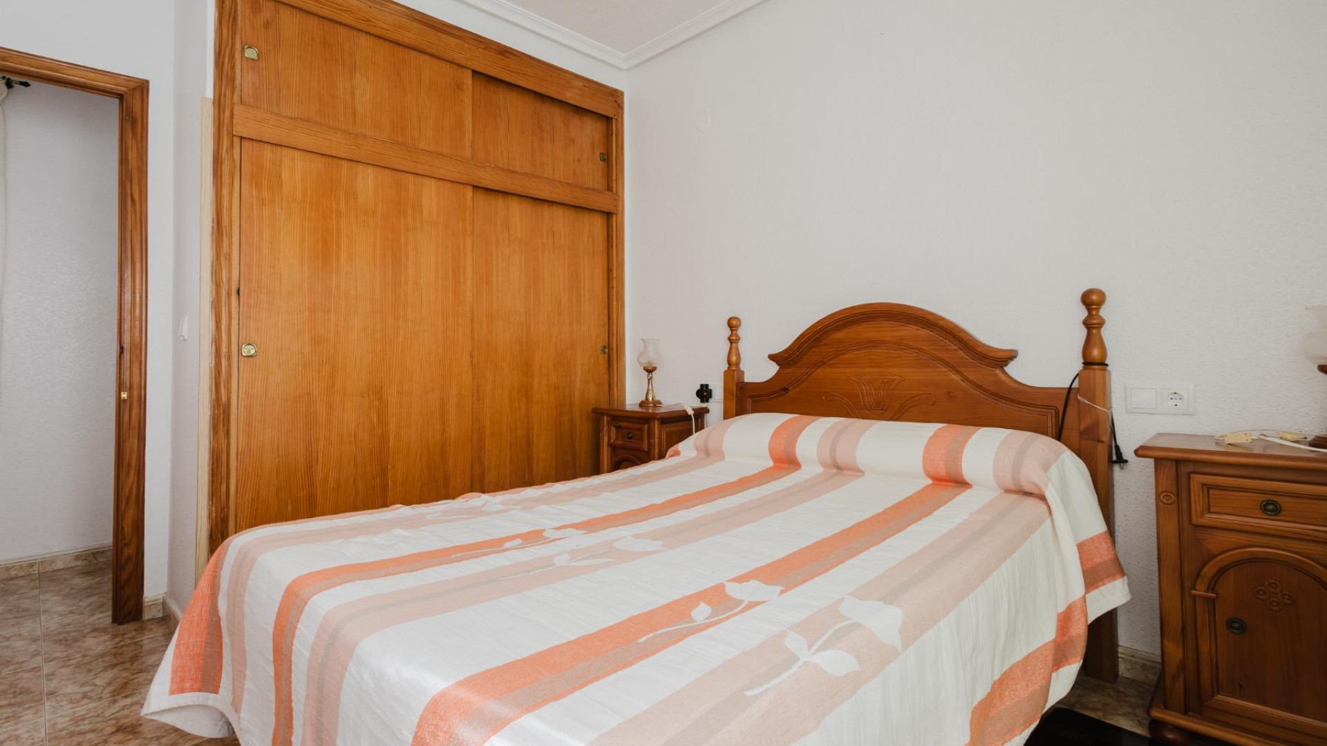 Resale - Wohnung Appartement -
Torrevieja - Playa de los Naufragos