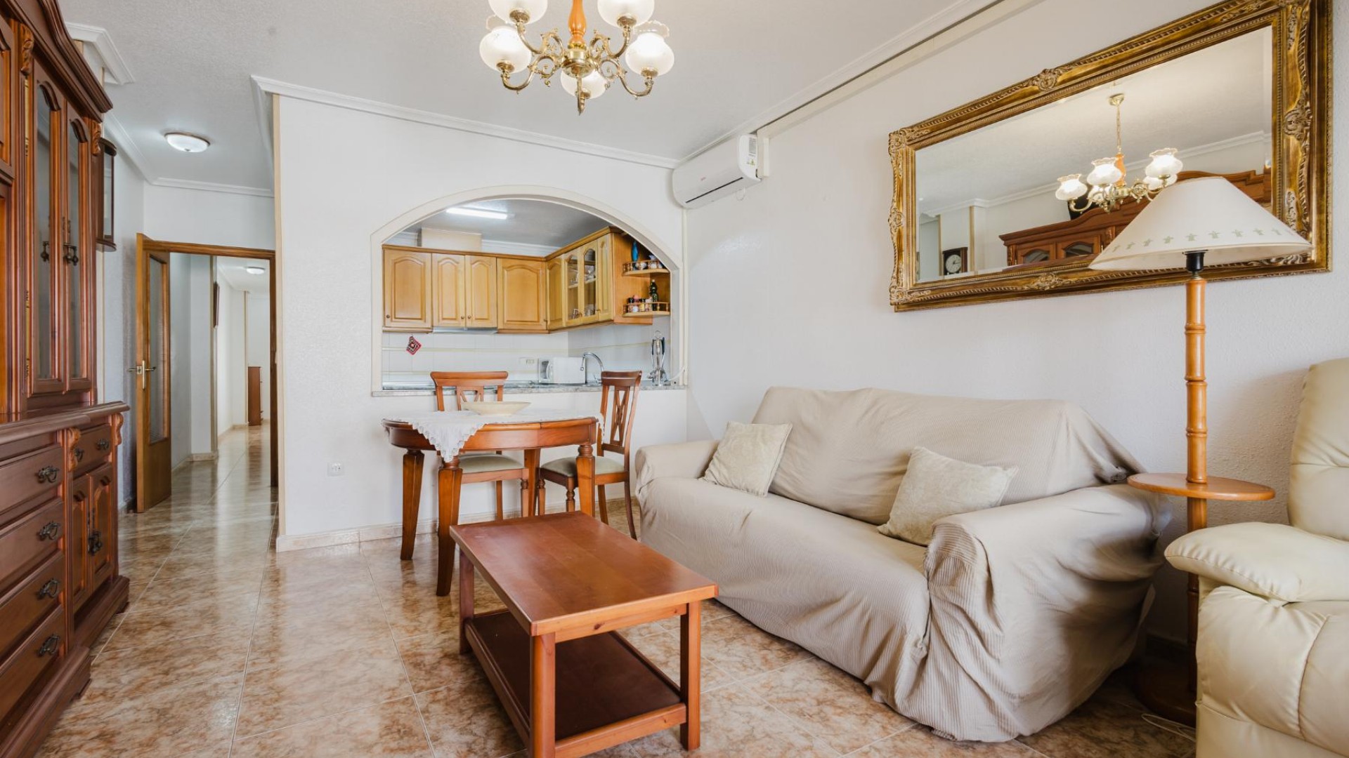 Resale - Wohnung Appartement -
Torrevieja - Playa de los Naufragos