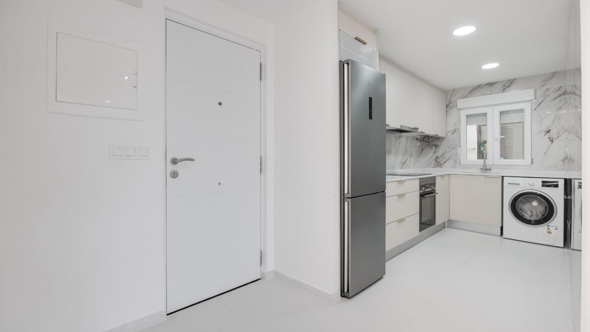 Resale - Wohnung Appartement -
Torrevieja - Playa de los Naufragos