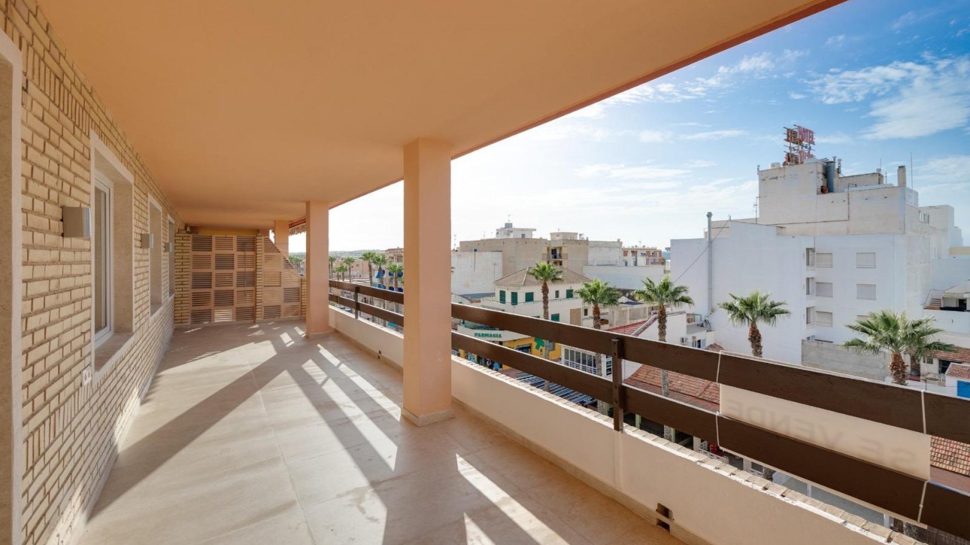 Resale - Wohnung Appartement -
Torrevieja - Playa de los Naufragos
