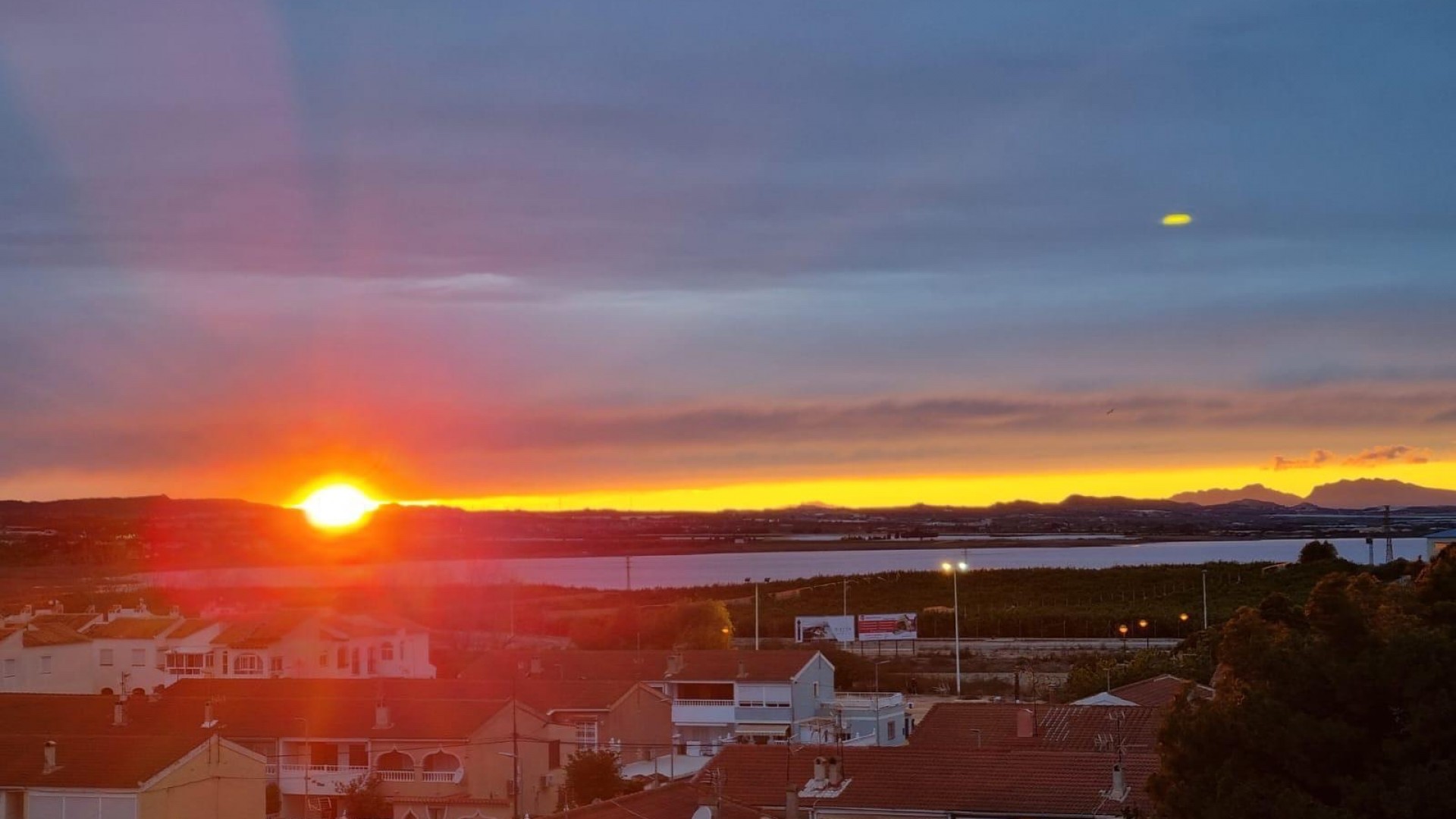 Resale - Wohnung Appartement -
Torrevieja - Playa de los Naufragos