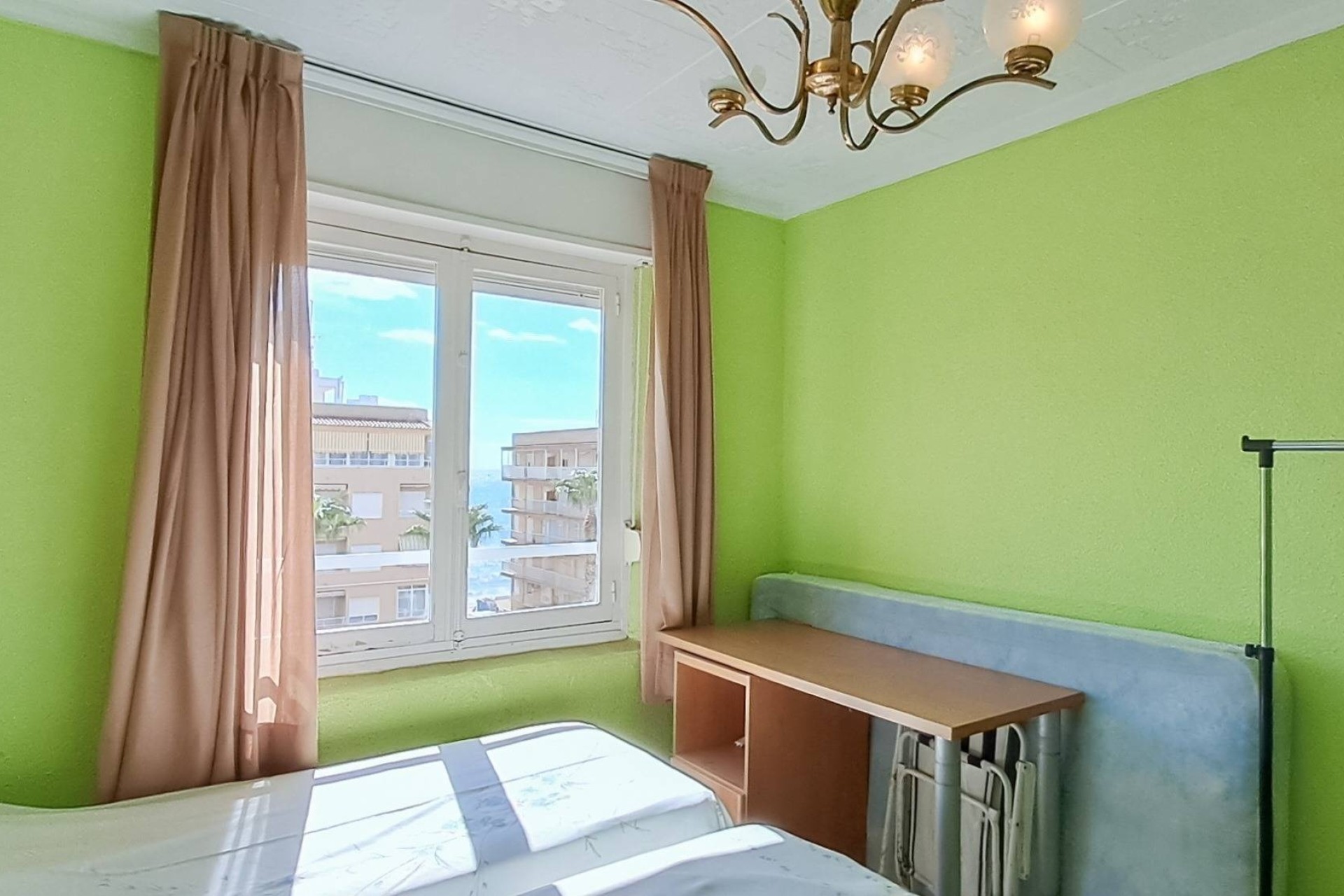 Resale - Wohnung / Appartement -
Torrevieja - Playa de los Naufragos