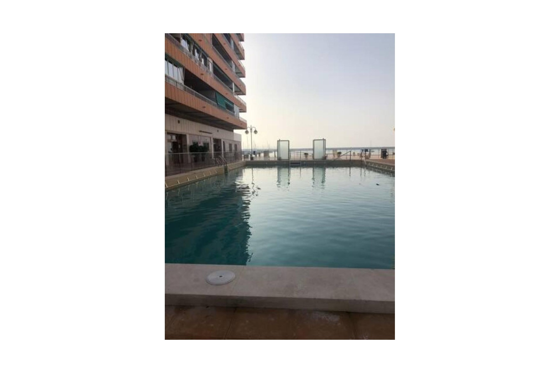 Resale - Wohnung / Appartement -
Torrevieja - Playa de los Naufragos