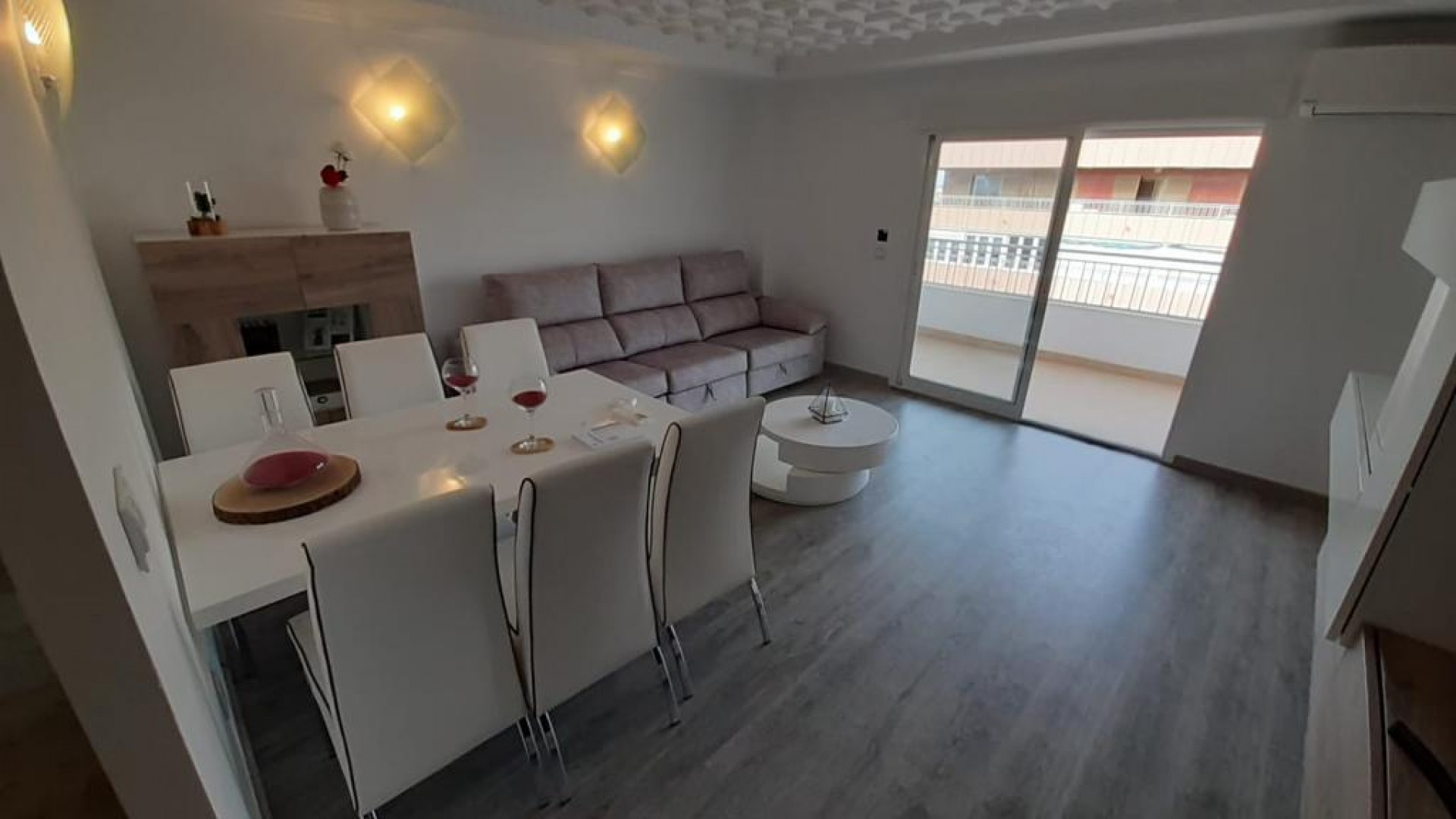 Resale - Wohnung Appartement -
Torrevieja - Playa del Acequión