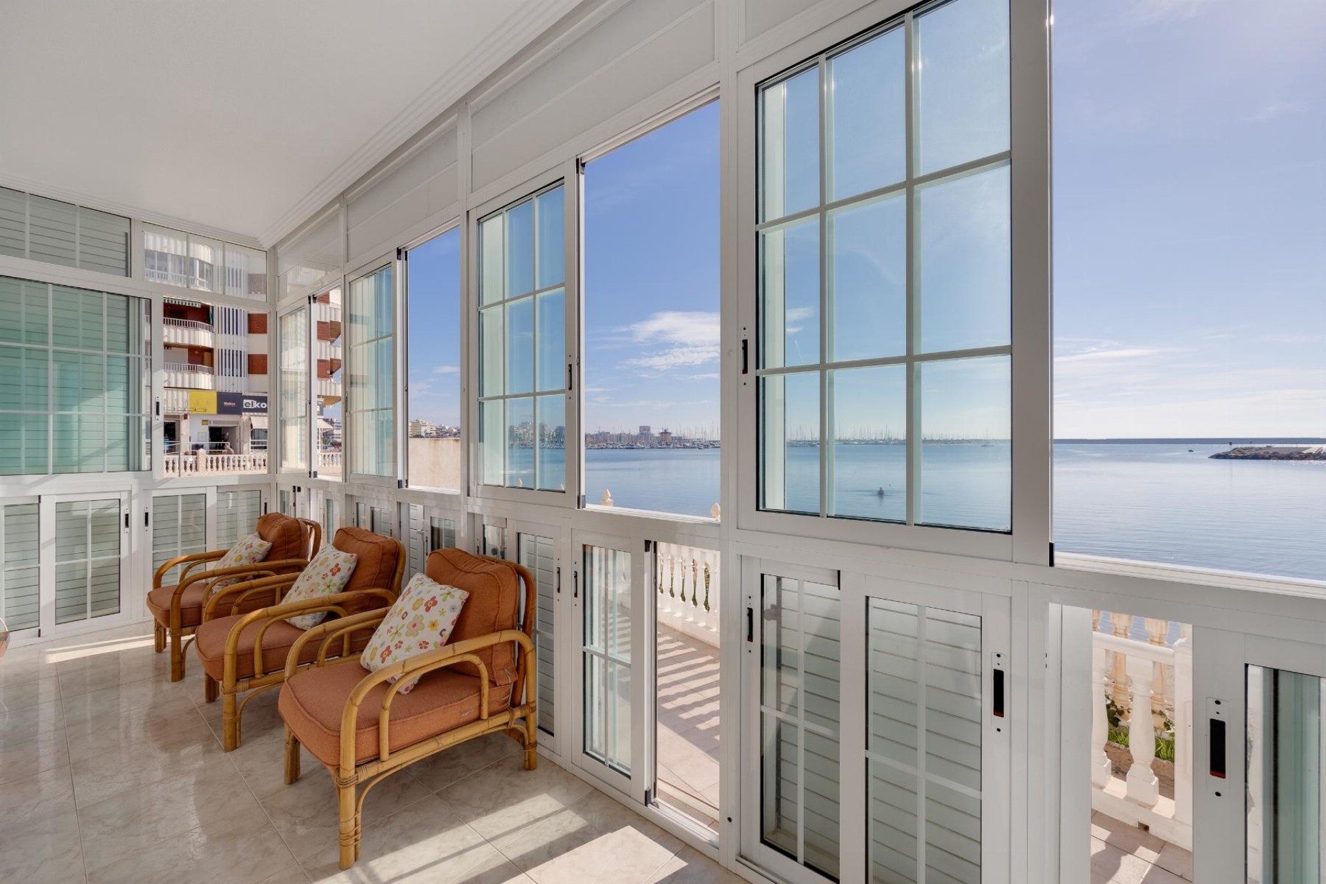 Resale - Wohnung Appartement -
Torrevieja - Playa del Acequión