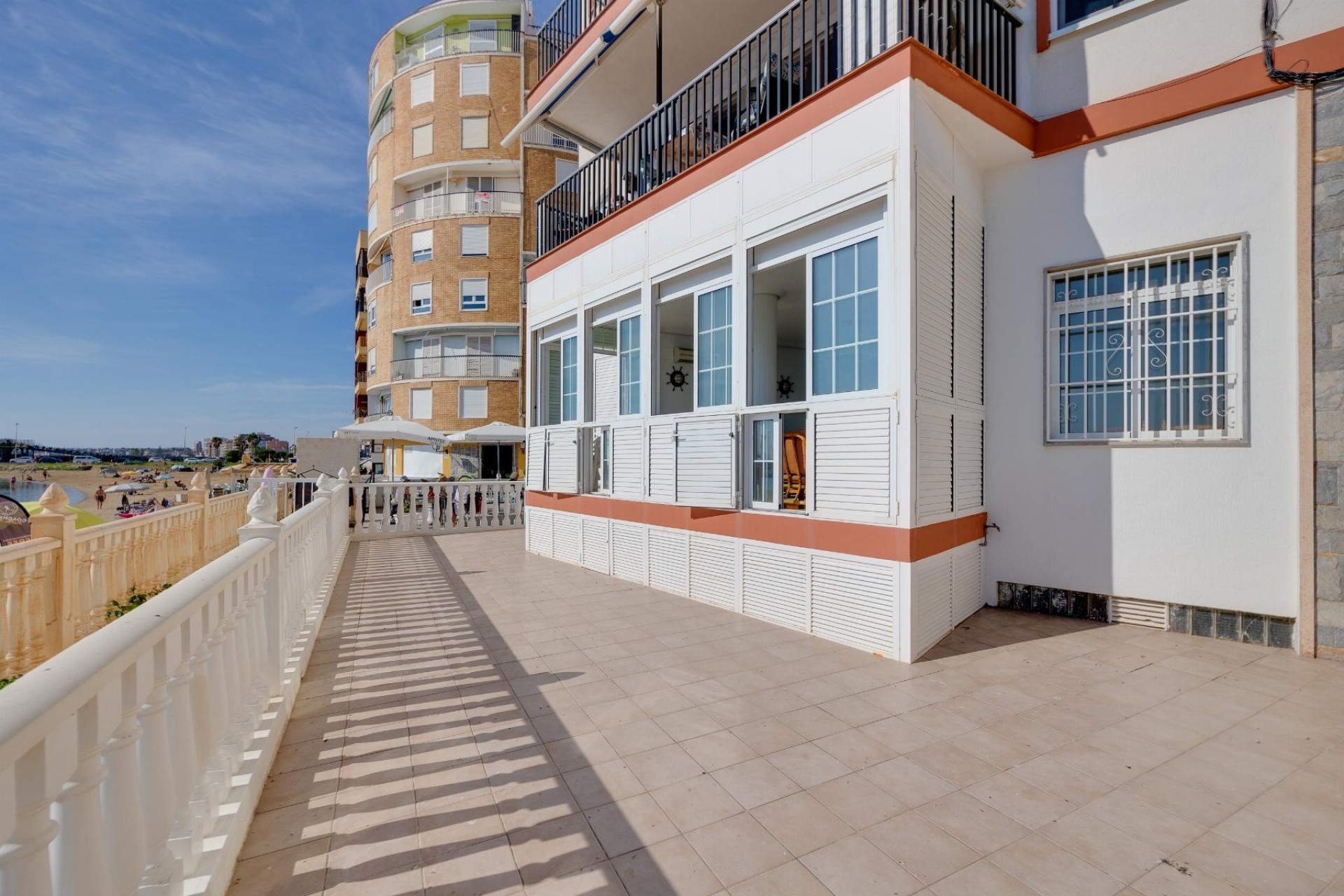 Resale - Wohnung Appartement -
Torrevieja - Playa del Acequión
