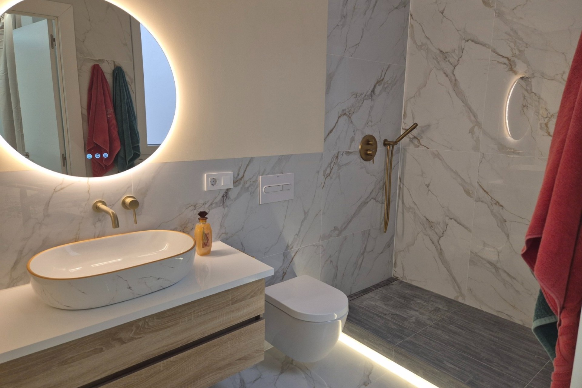 Resale - Wohnung / Appartement -
Torrevieja - Playa del Acequión