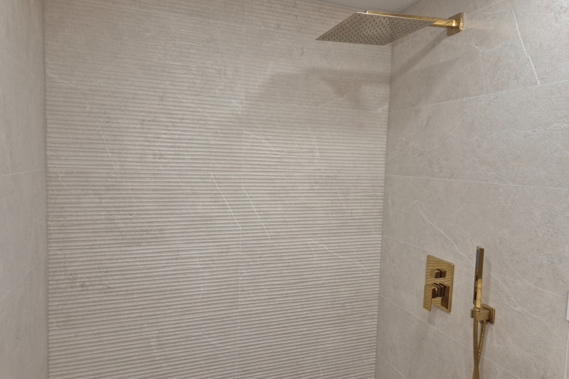 Resale - Wohnung / Appartement -
Torrevieja - Playa del Acequión