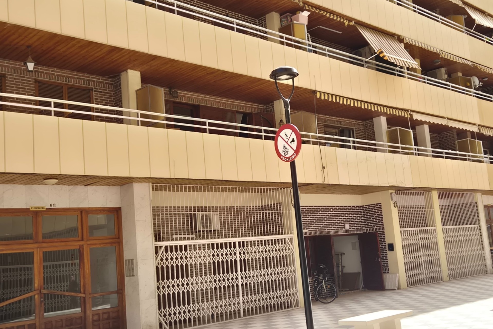 Resale - Wohnung / Appartement -
Torrevieja - Playa del Acequión