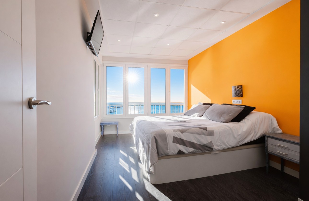 Resale - Wohnung / Appartement -
Torrevieja - Playa del Acequión