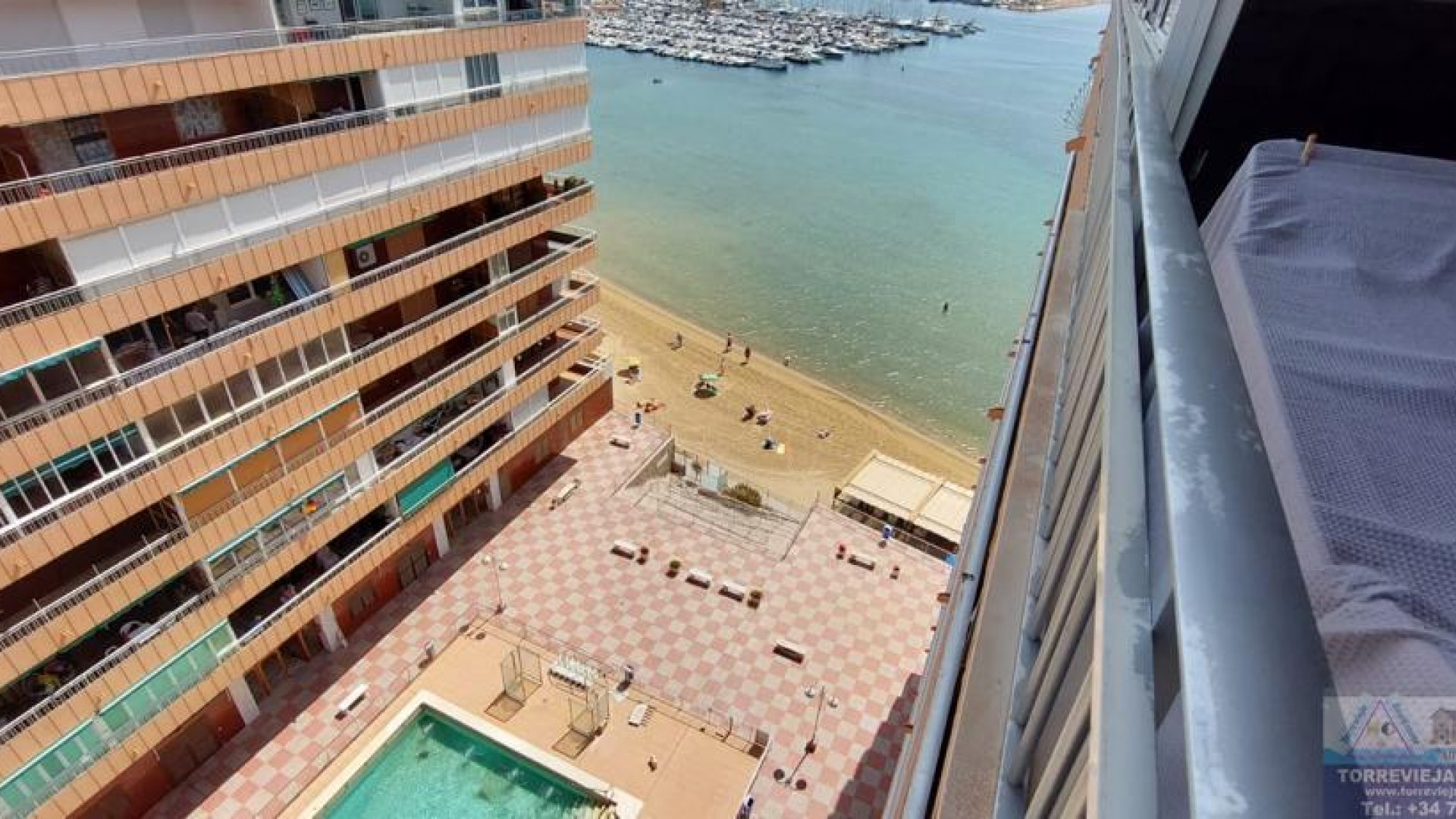 Resale - Wohnung Appartement -
Torrevieja - Playa del Acequión