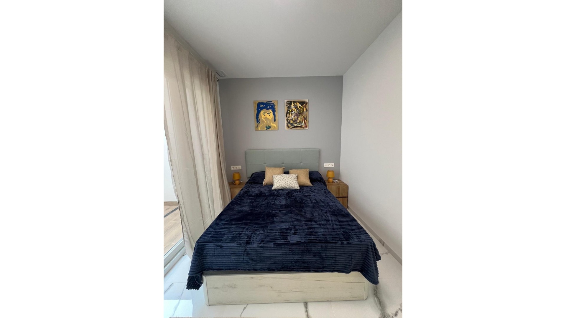 Resale - Wohnung Appartement -
Torrevieja - Playa del Cura