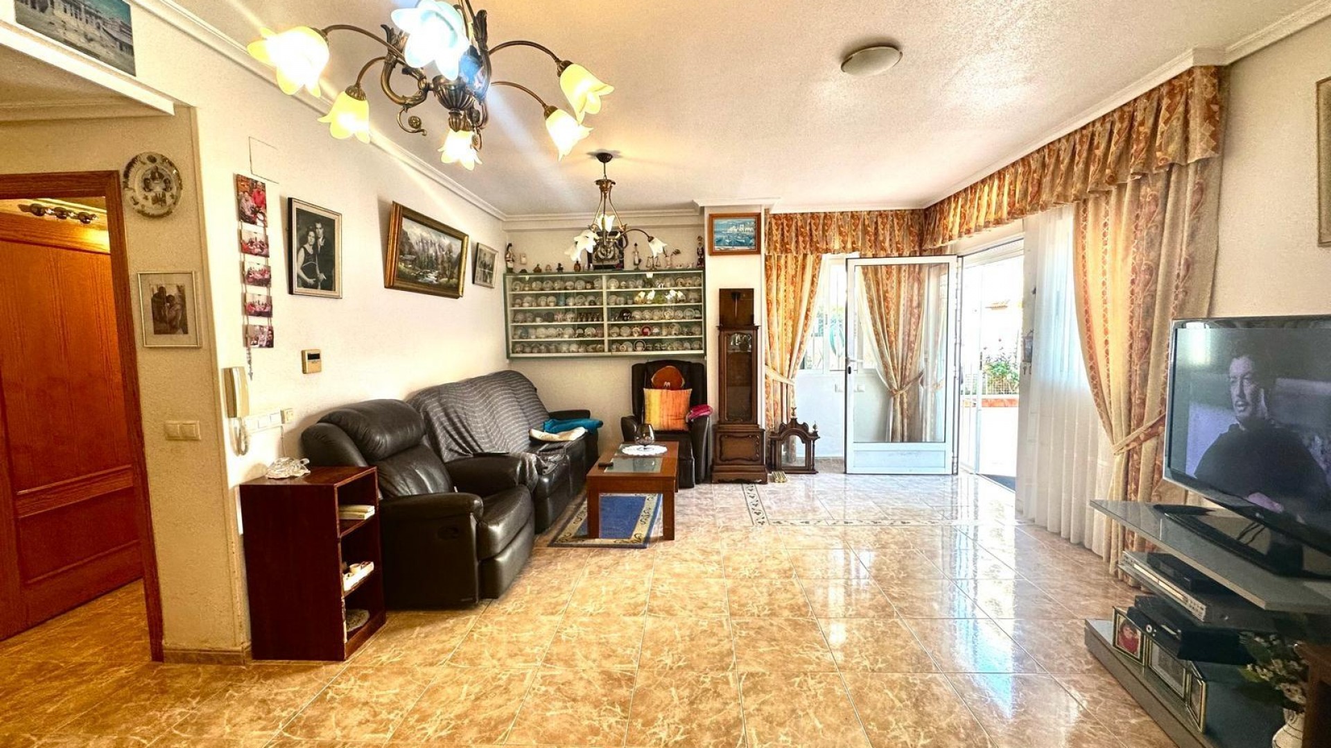 Resale - Wohnung Appartement -
Torrevieja - Playa del cura