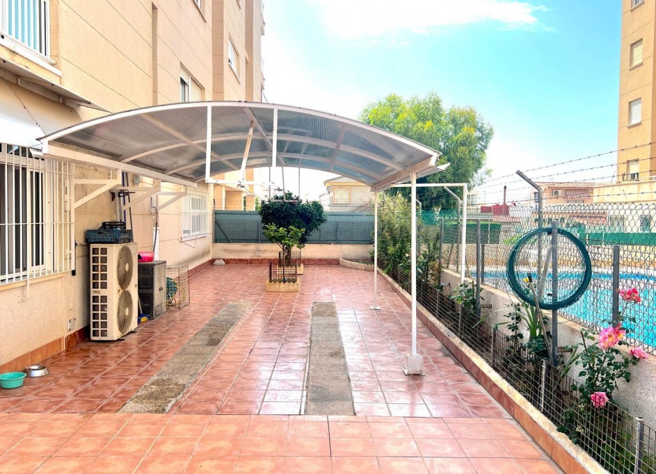 Resale - Wohnung Appartement -
Torrevieja - Playa del cura