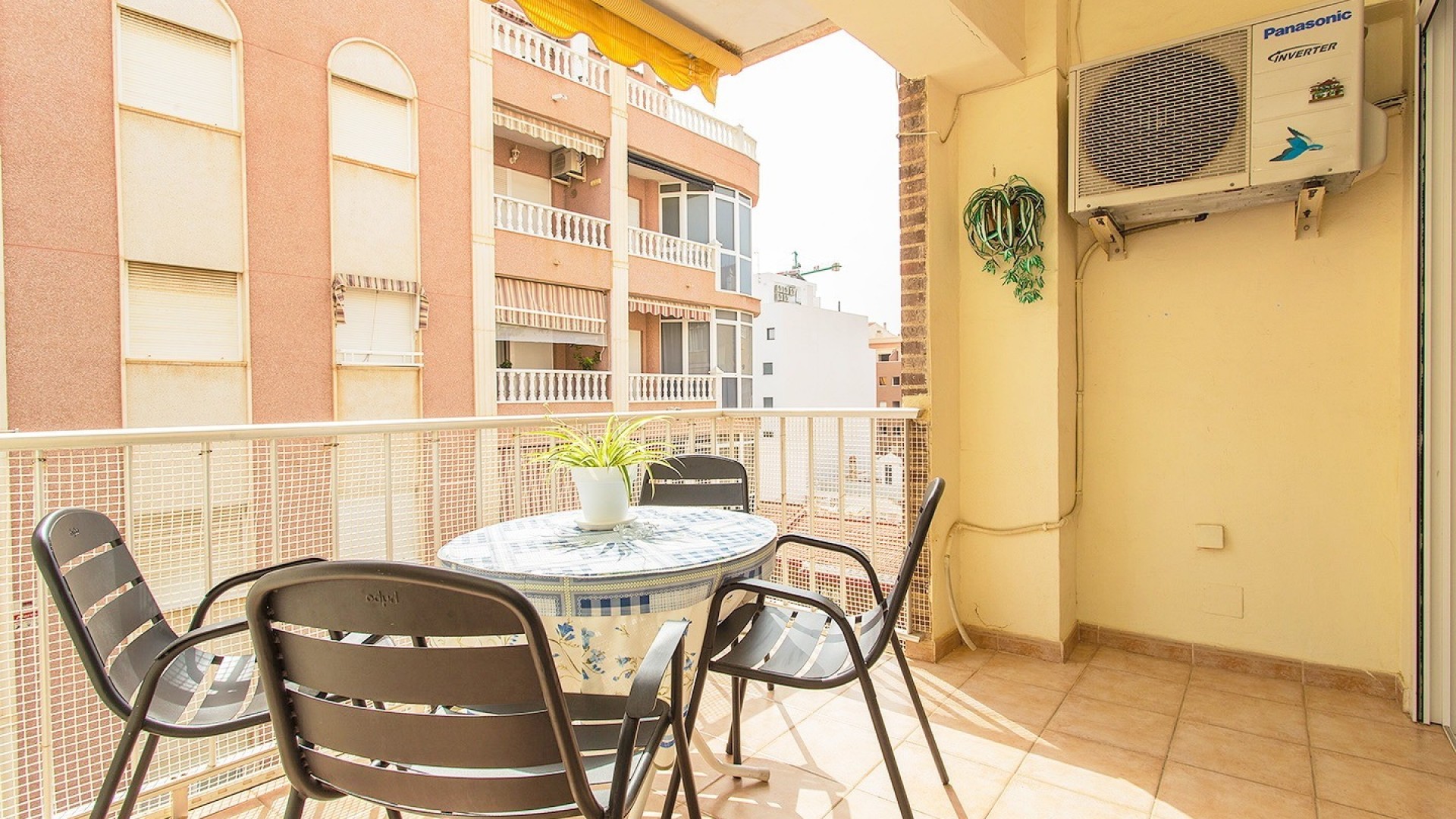 Resale - Wohnung Appartement -
Torrevieja - Playa del cura