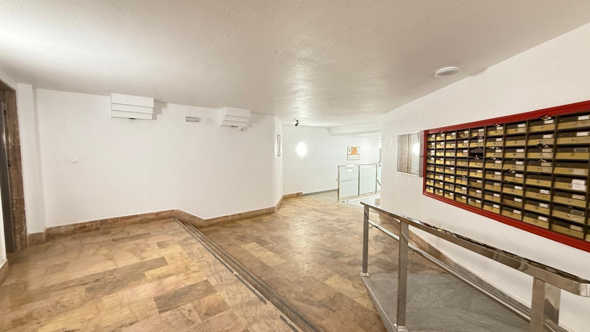 Resale - Wohnung Appartement -
Torrevieja - Playa del Cura