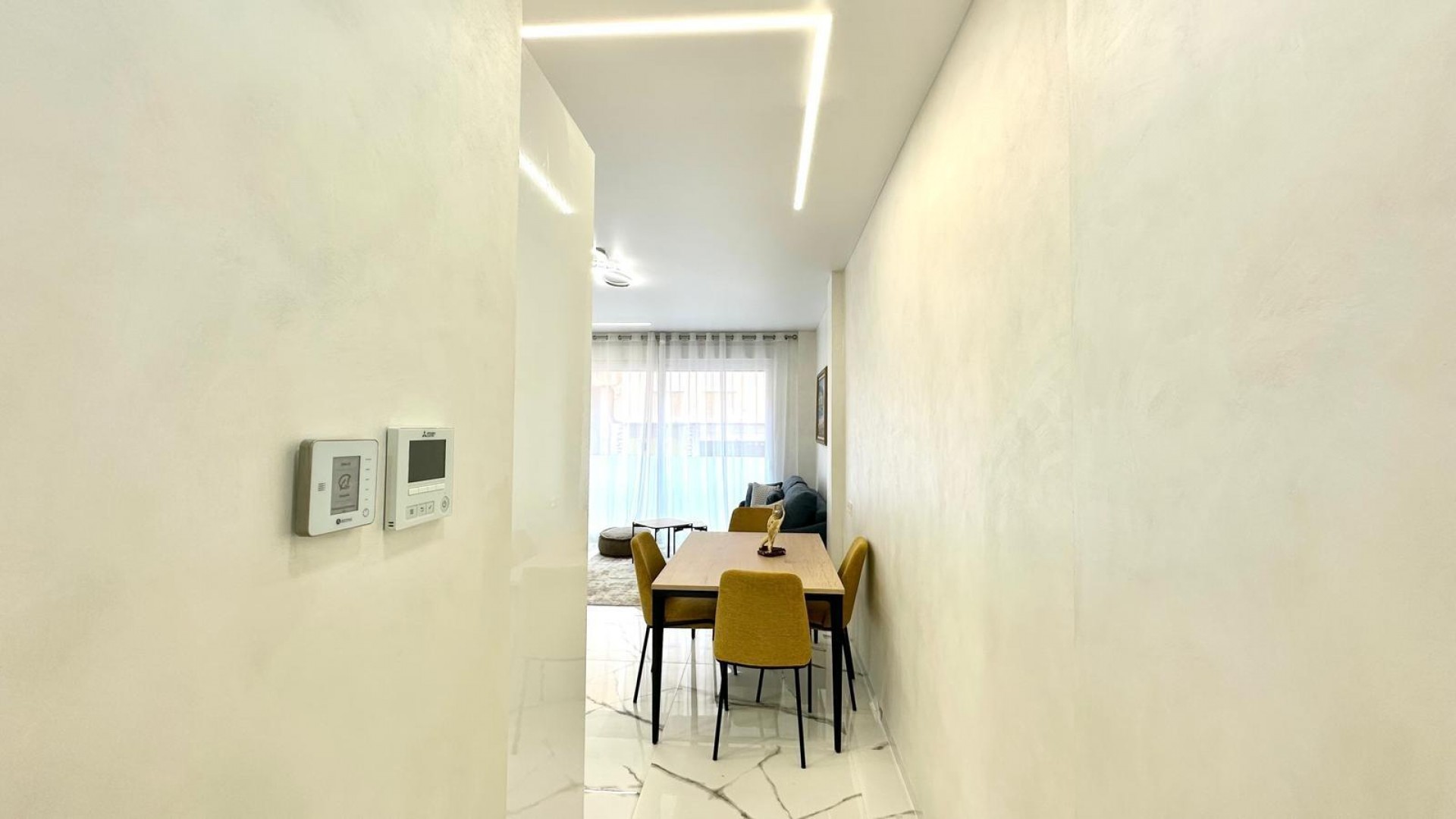 Resale - Wohnung Appartement -
Torrevieja - Playa del cura