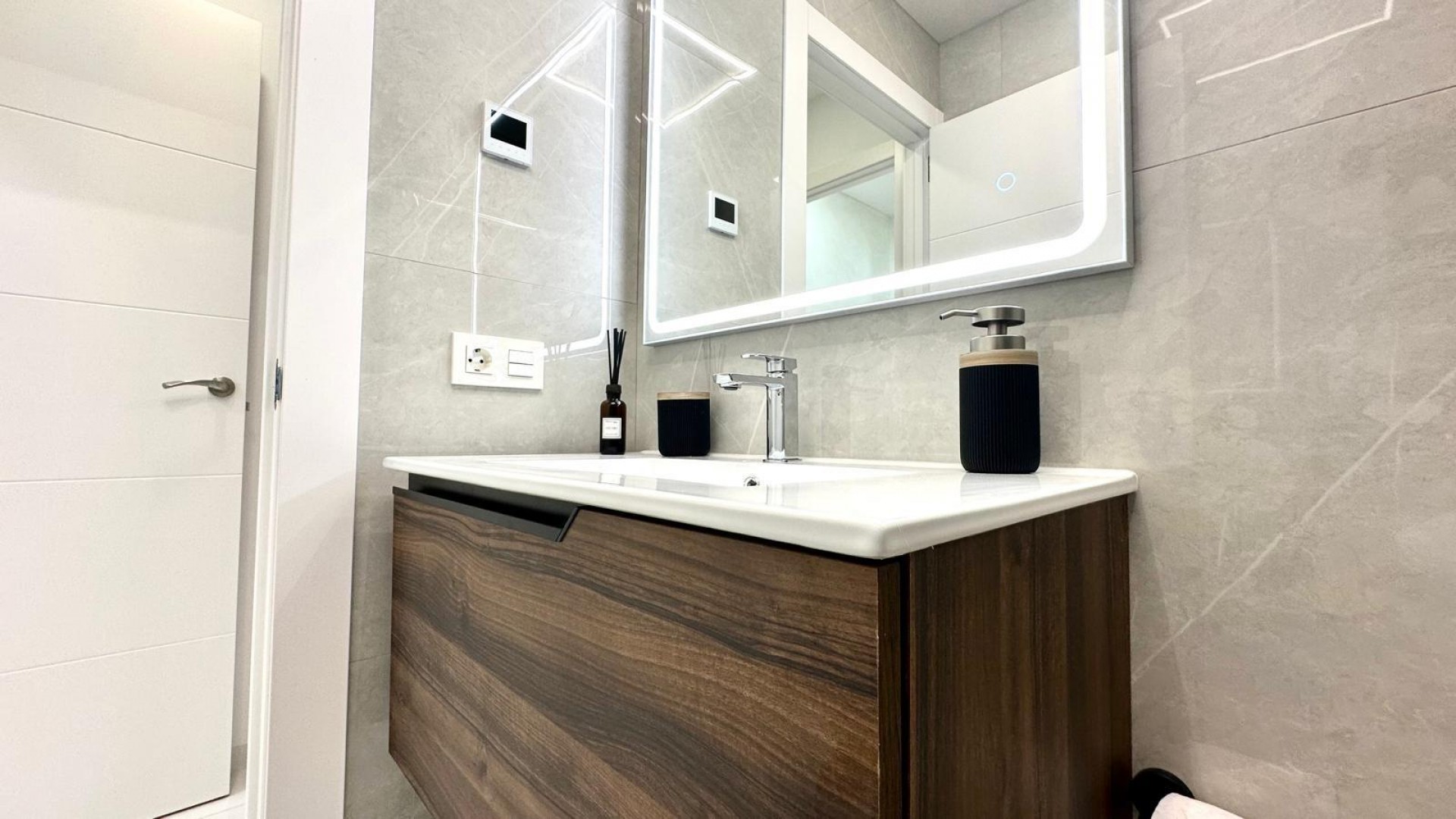 Resale - Wohnung Appartement -
Torrevieja - Playa del cura