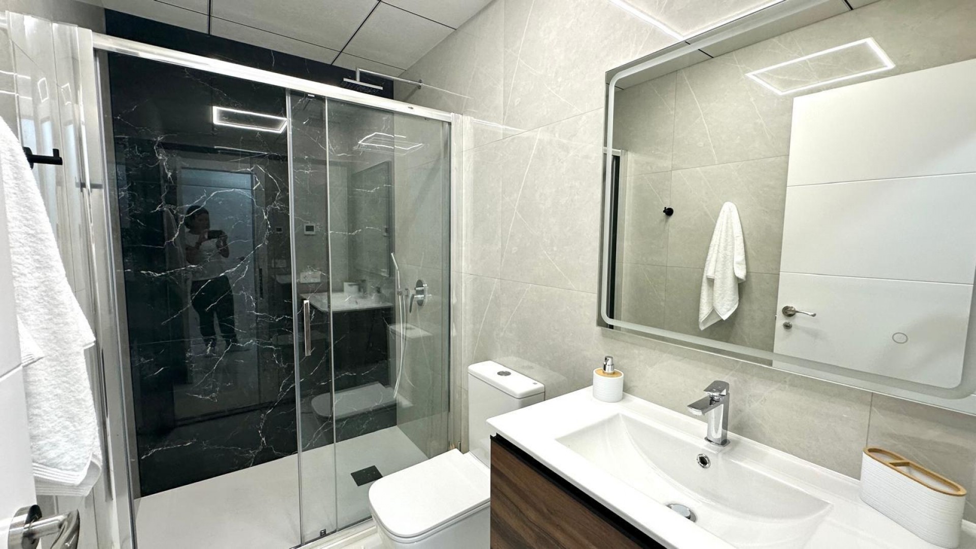 Resale - Wohnung Appartement -
Torrevieja - Playa del cura