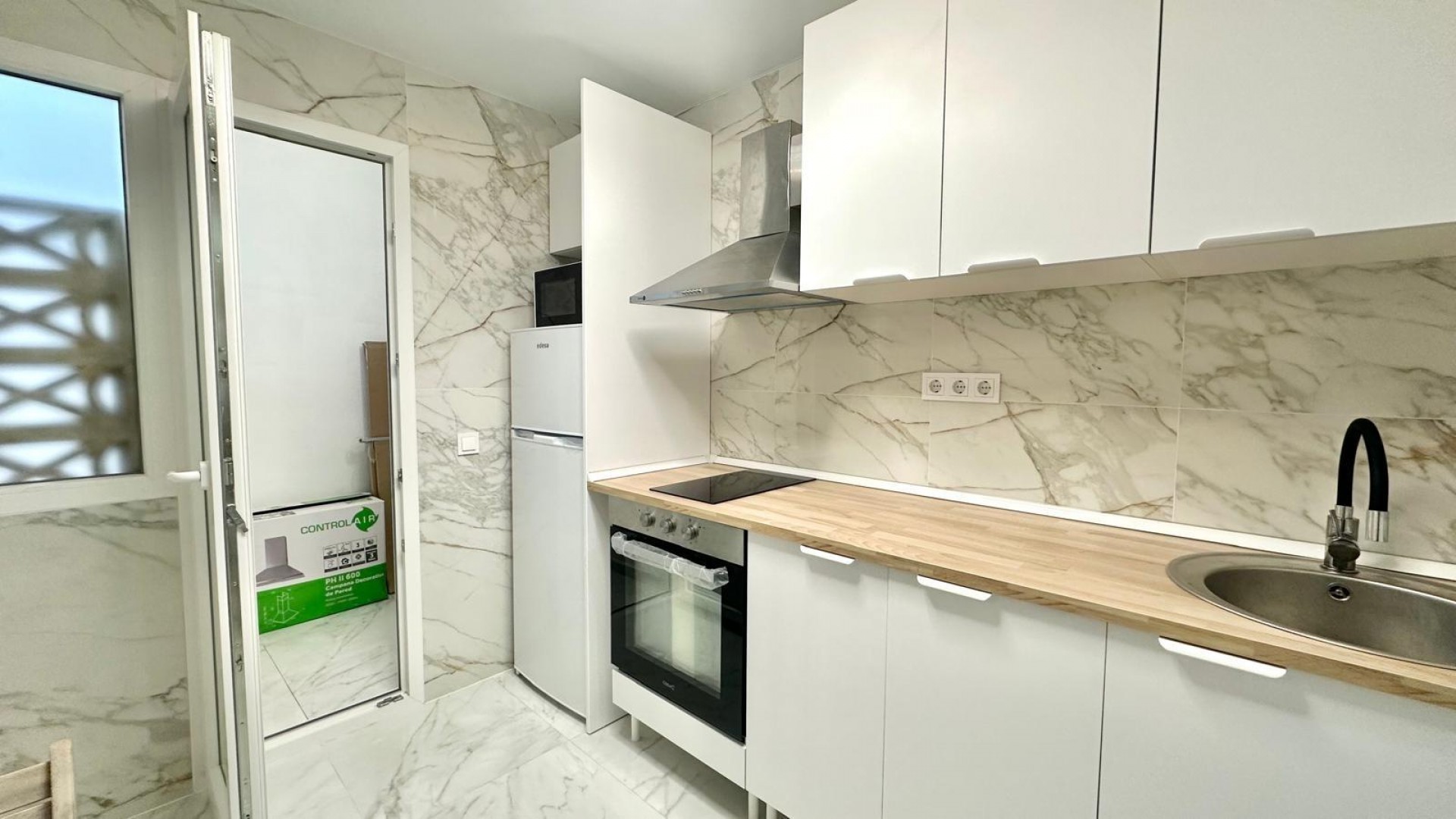 Resale - Wohnung Appartement -
Torrevieja - Playa del cura