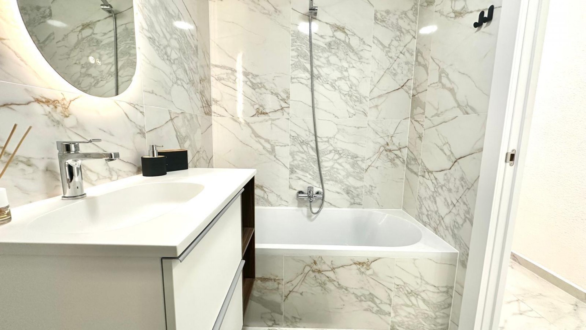 Resale - Wohnung Appartement -
Torrevieja - Playa del cura