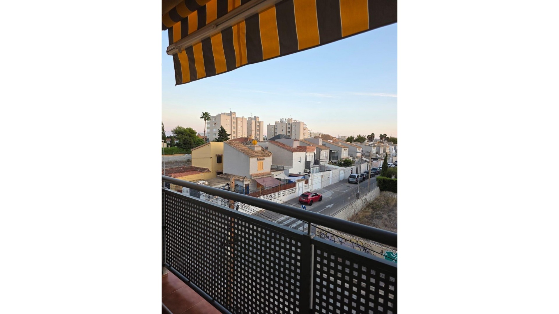 Resale - Wohnung Appartement -
Torrevieja - Playa del cura