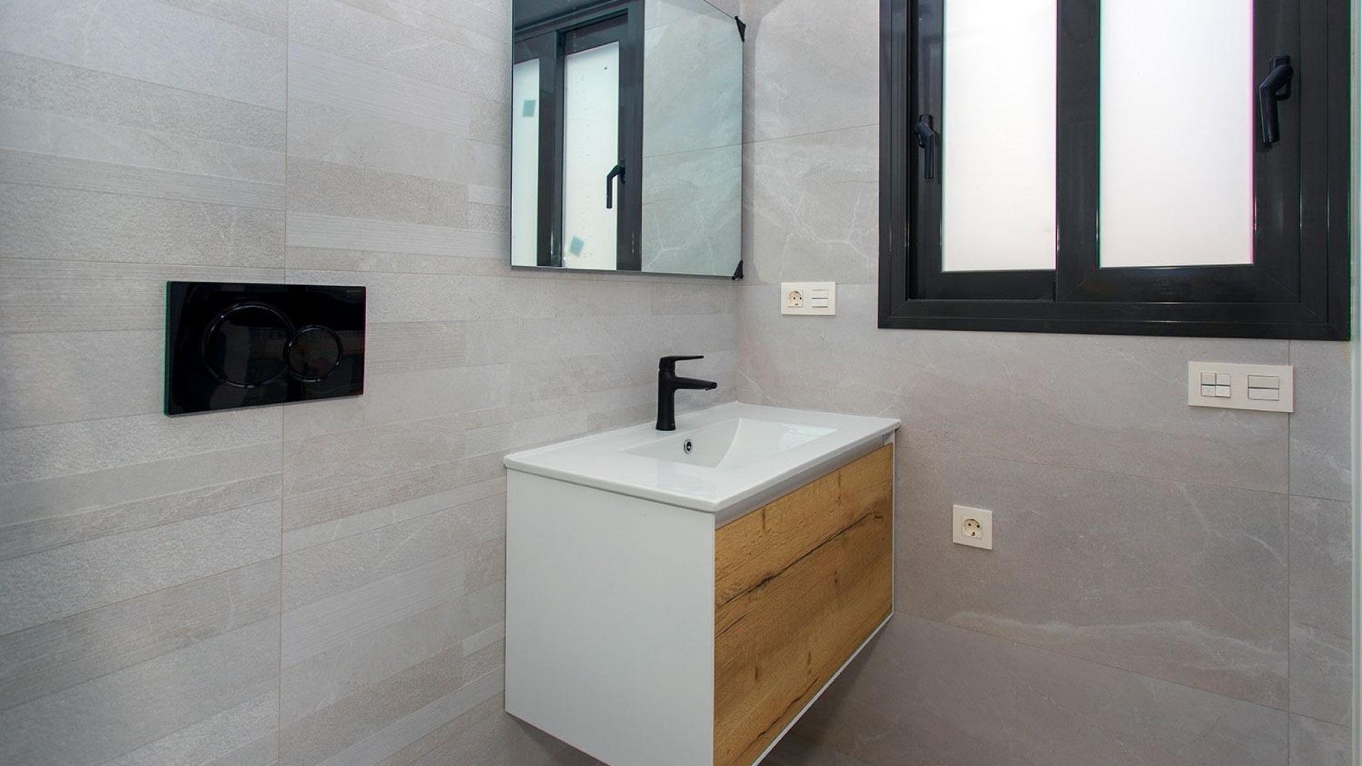 Resale - Wohnung Appartement -
Torrevieja - Playa del Cura