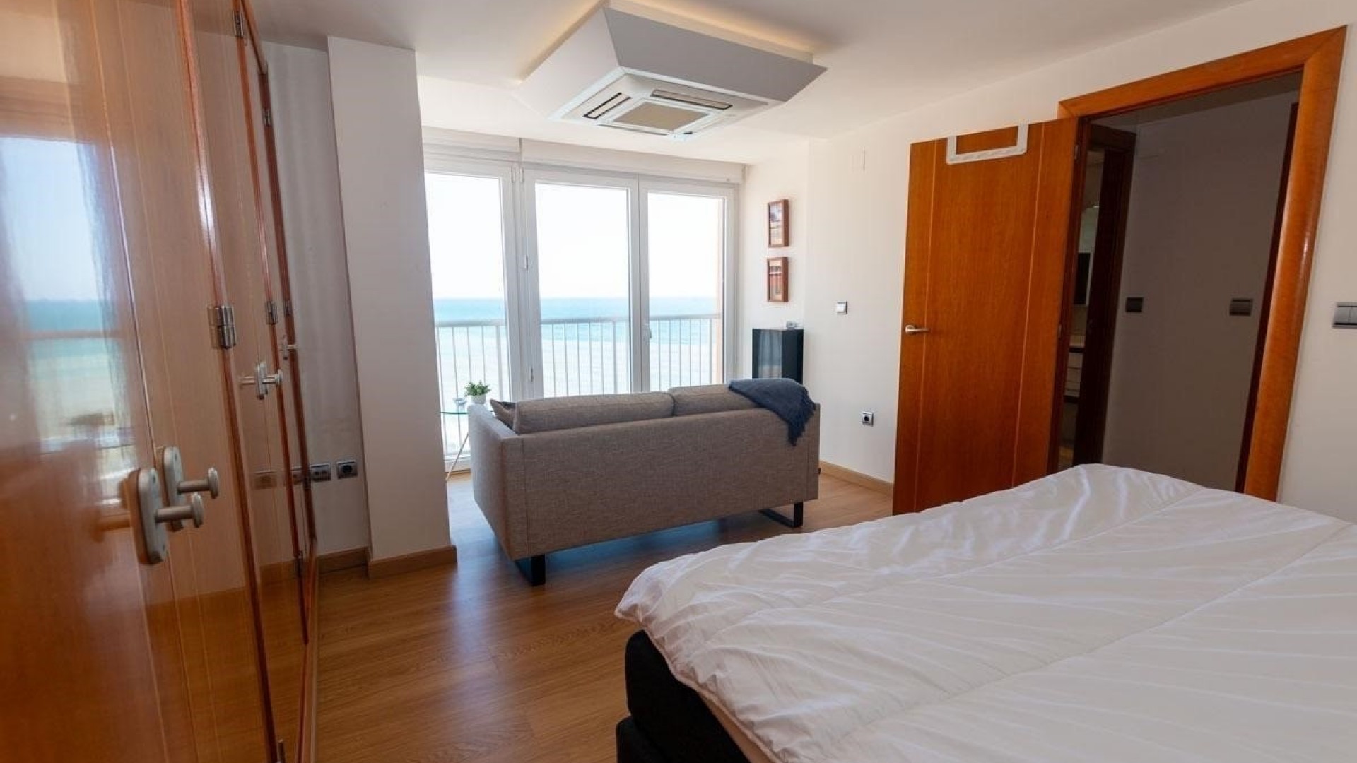 Resale - Wohnung Appartement -
Torrevieja - Playa Del Cura