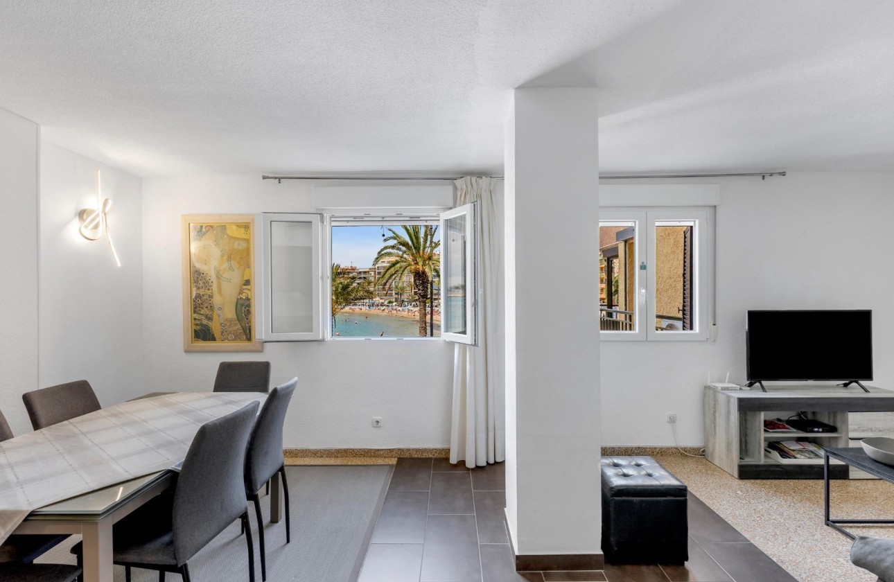 Resale - Wohnung Appartement -
Torrevieja - Playa del cura