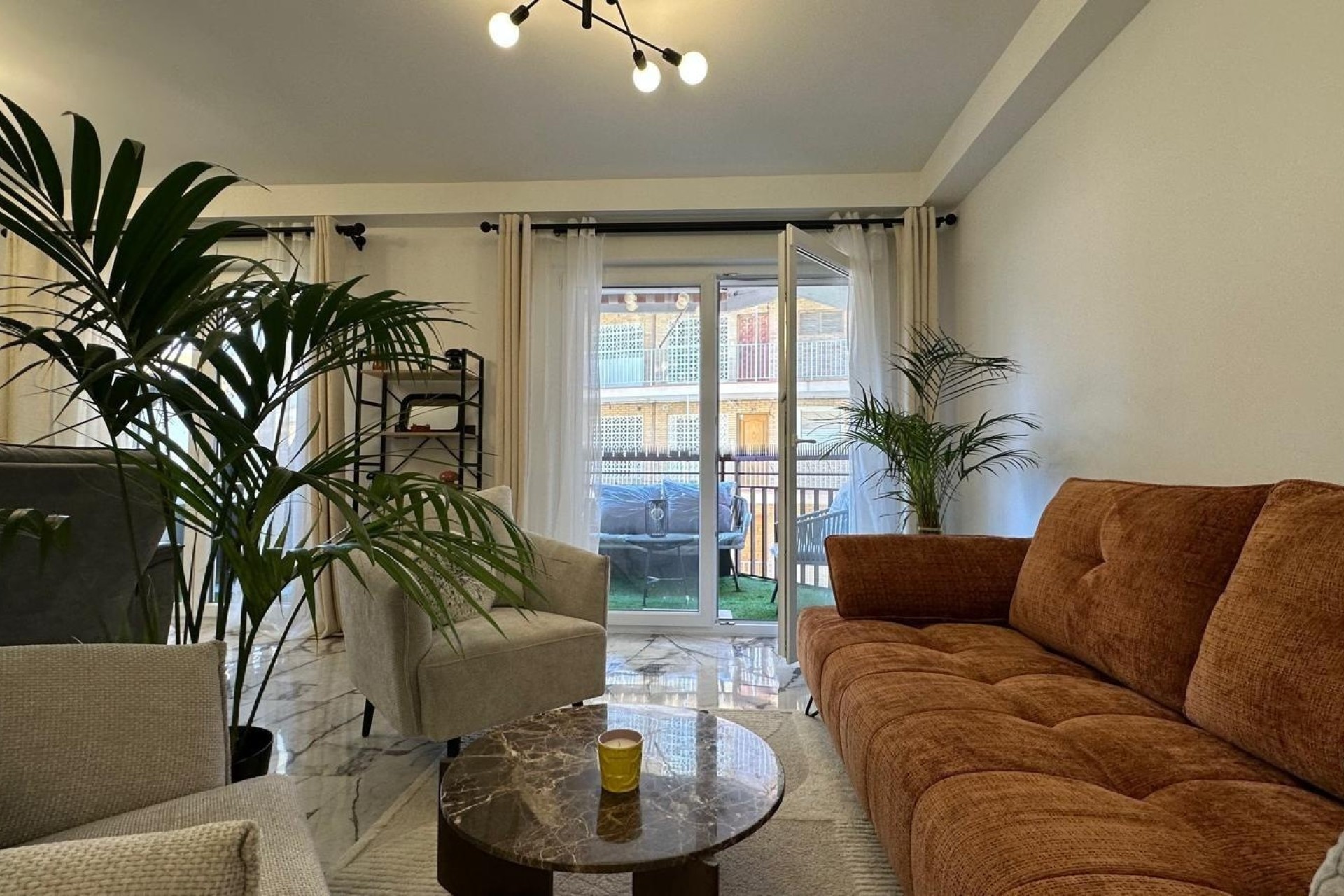 Resale - Wohnung Appartement -
Torrevieja - Playa del Cura