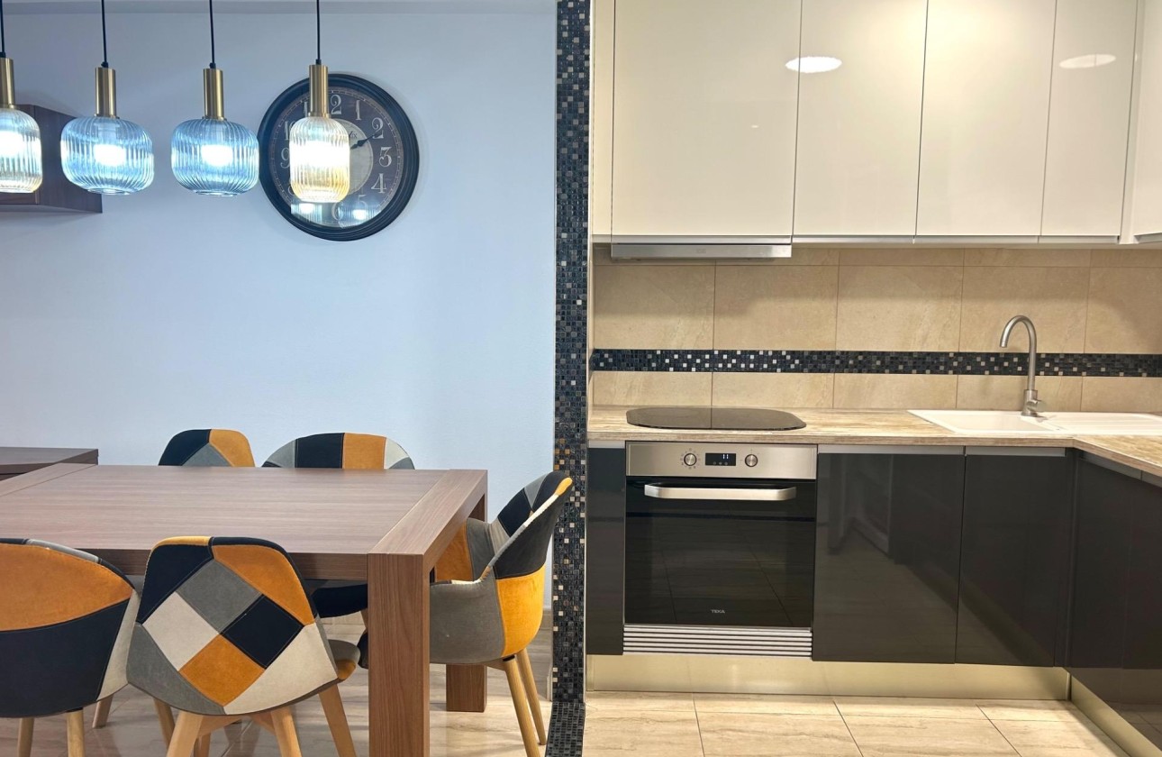 Resale - Wohnung / Appartement -
Torrevieja - Playa del Cura