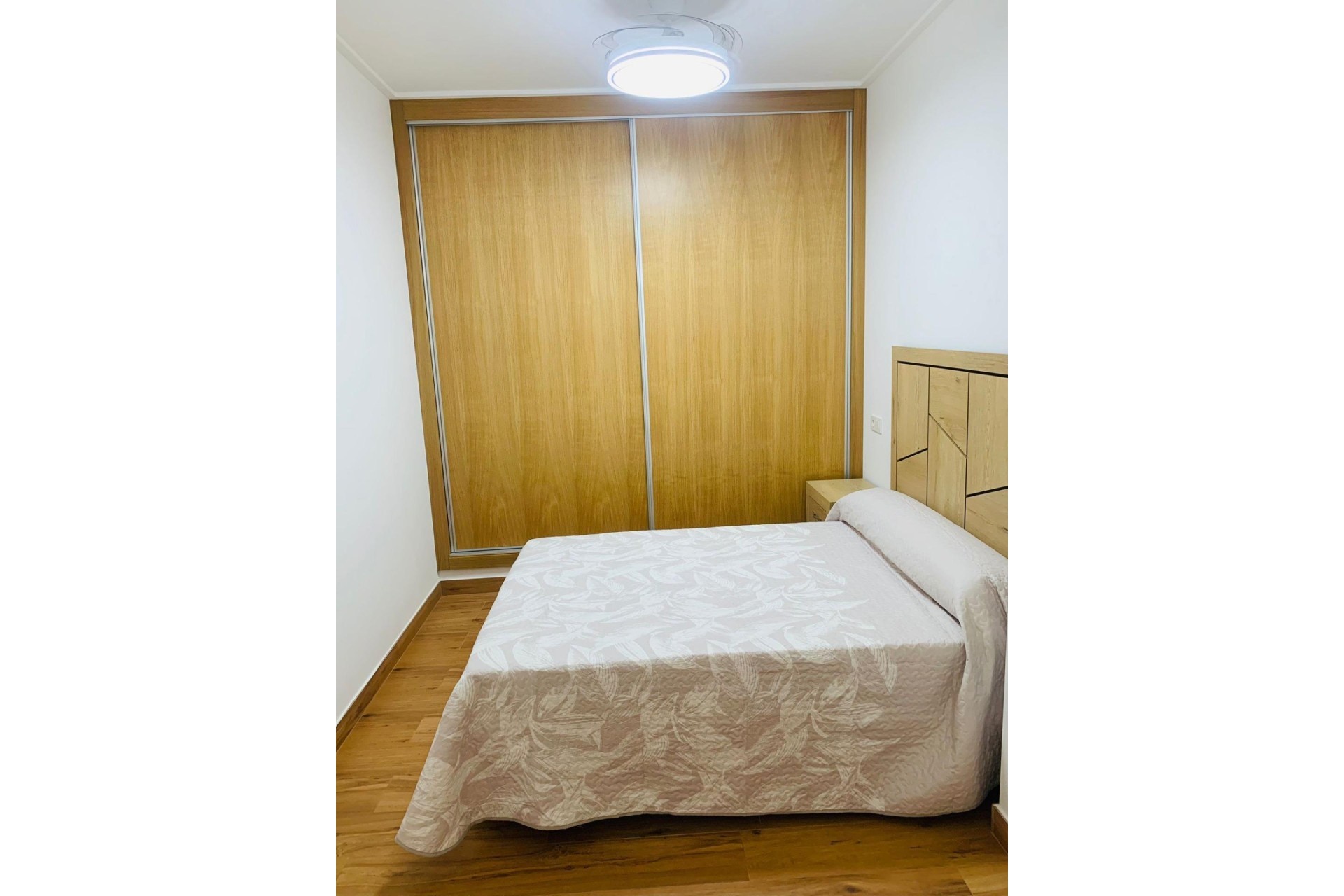 Resale - Wohnung / Appartement -
Torrevieja - Playa del Cura
