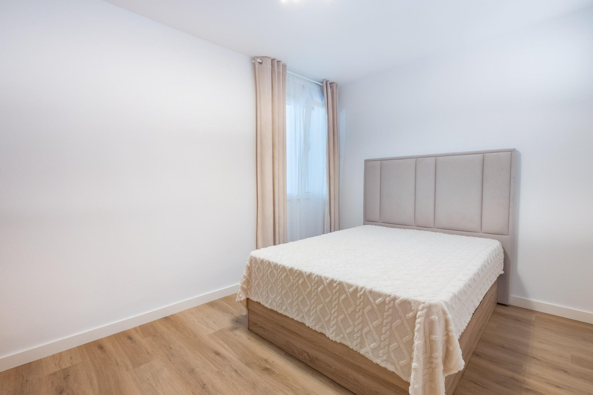 Resale - Wohnung / Appartement -
Torrevieja - Playa del Cura