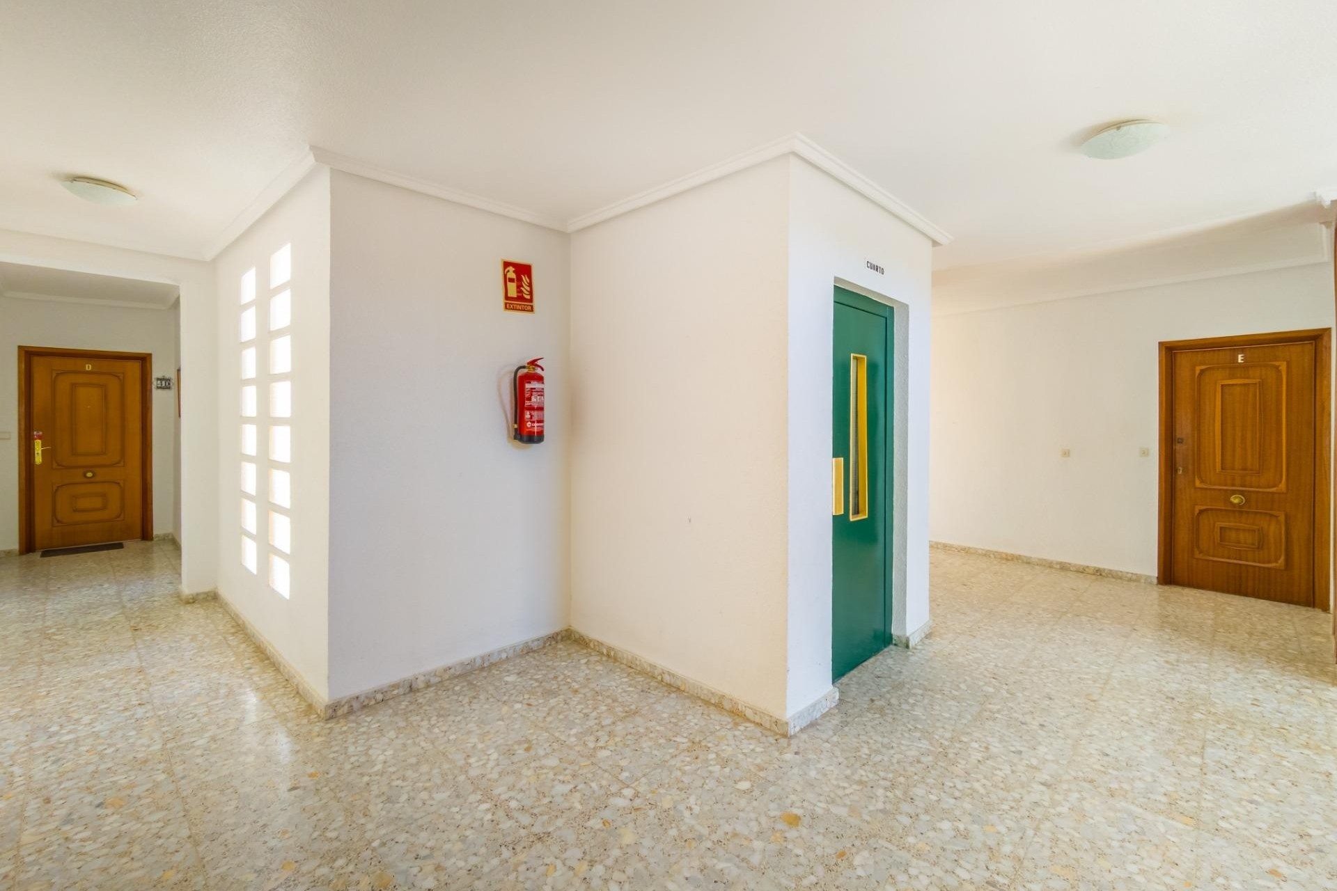 Resale - Wohnung / Appartement -
Torrevieja - Playa del Cura