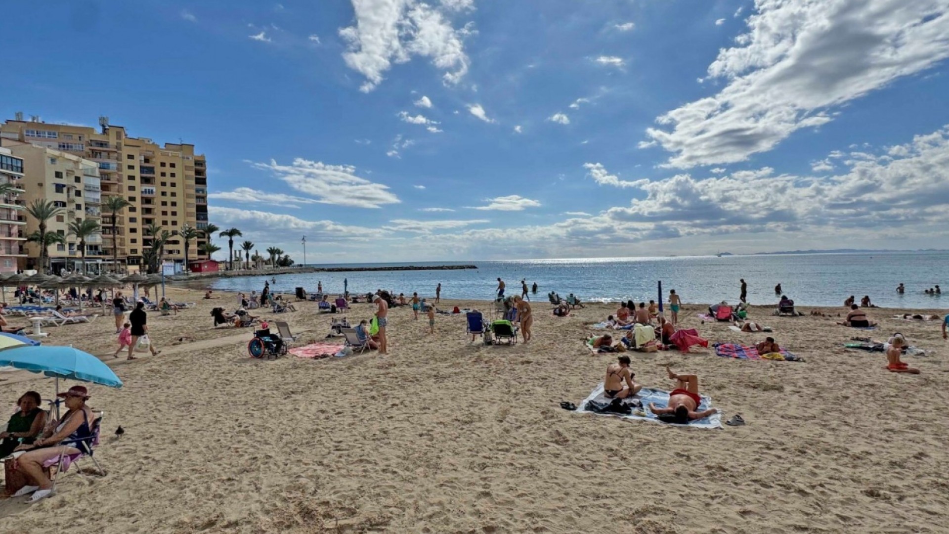 Resale - Wohnung Appartement -
Torrevieja - Playa del Cura