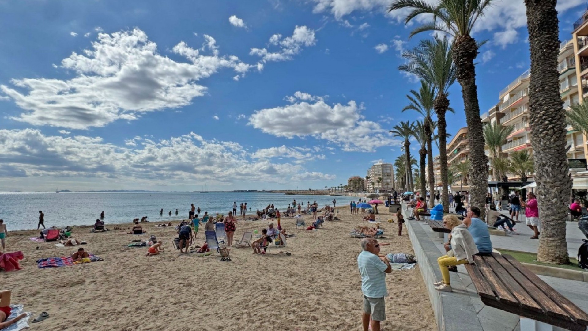 Resale - Wohnung Appartement -
Torrevieja - Playa del Cura