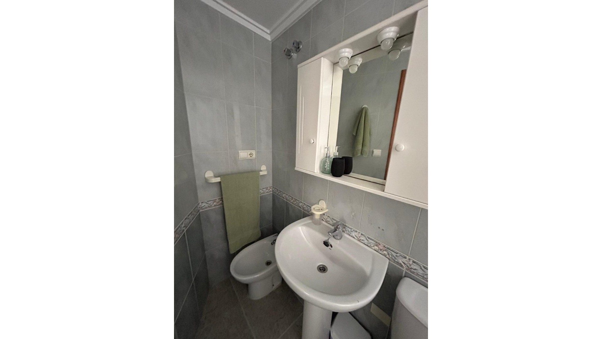 Resale - Wohnung Appartement -
Torrevieja - Playa Los Locos