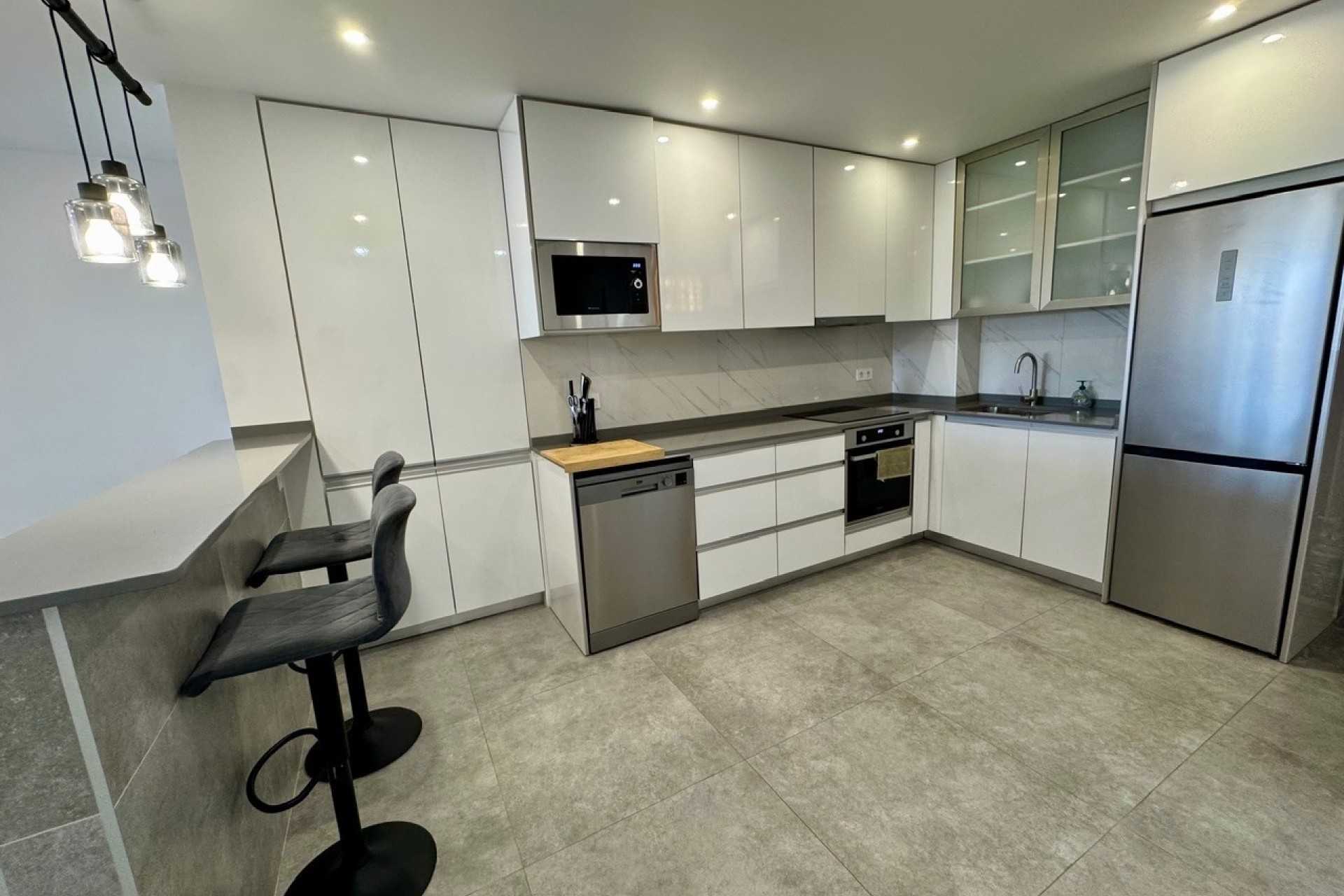 Resale - Wohnung / Appartement -
Torrevieja - Puerto Deportivo