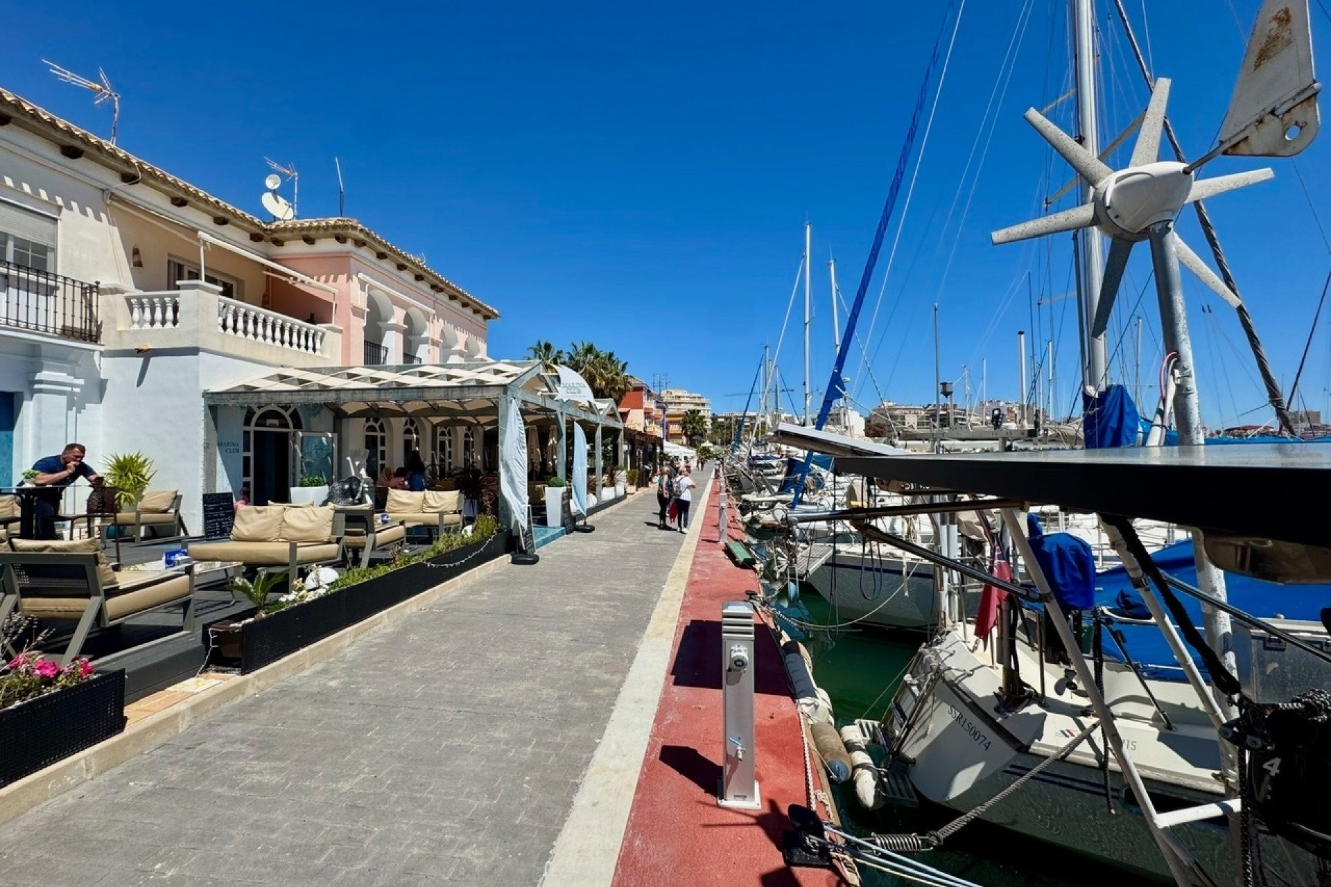 Resale - Wohnung / Appartement -
Torrevieja - Puerto Deportivo